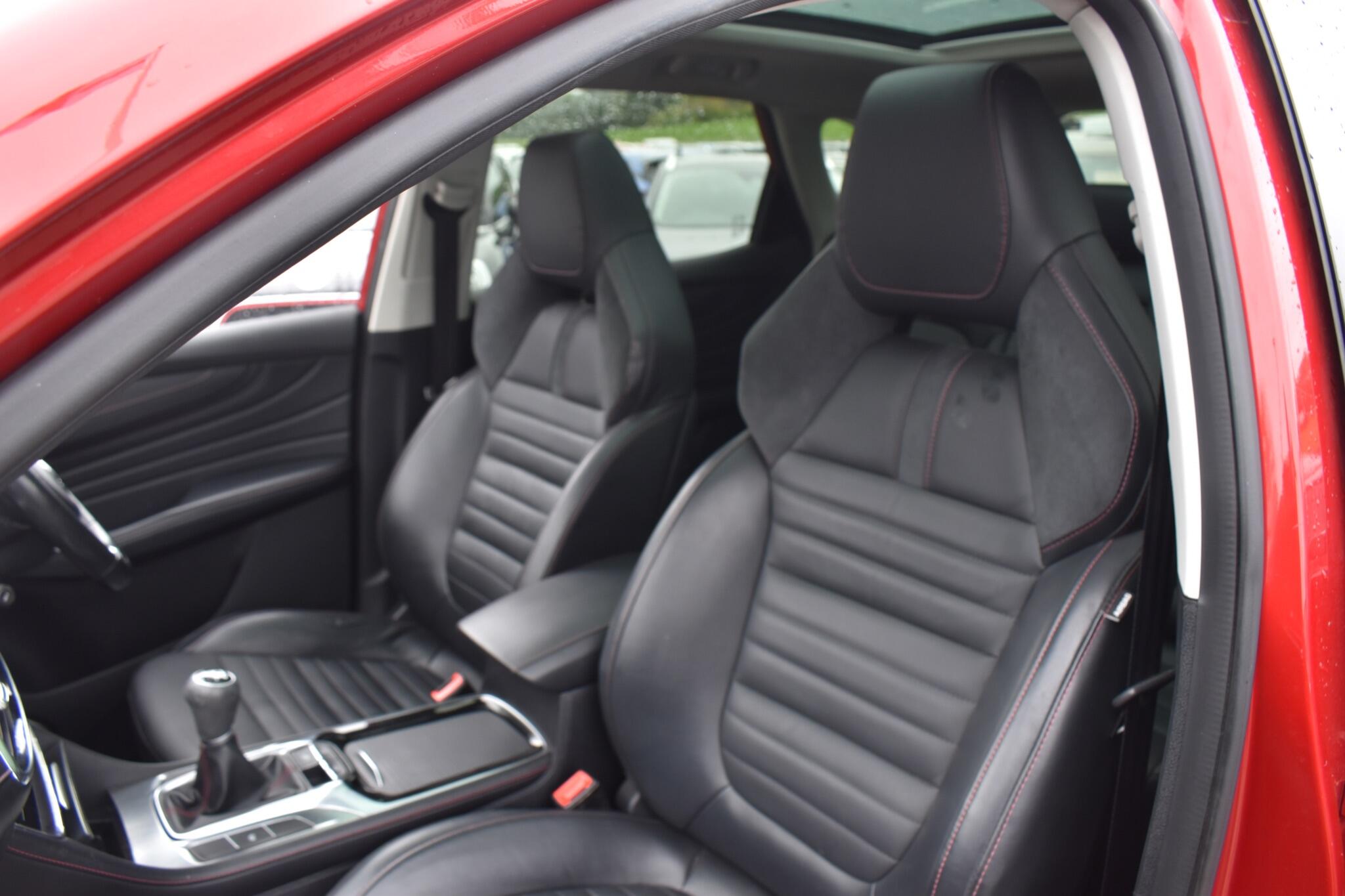 MG HS - 1.5 T-GDI Exclusive Euro 6 (s/s) 5dr - Image 19