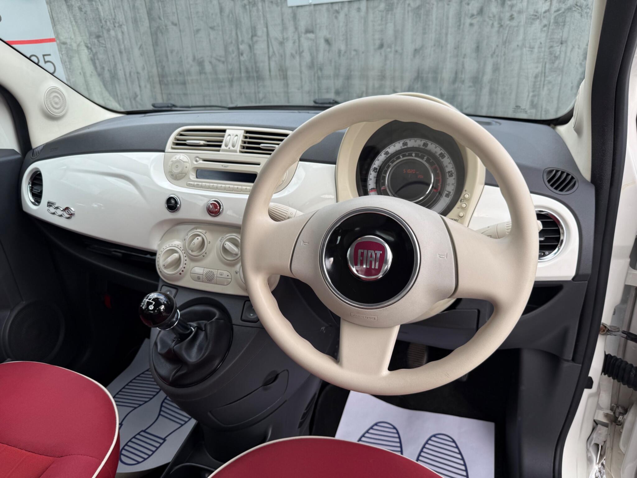 2010 Fiat 500C image 12