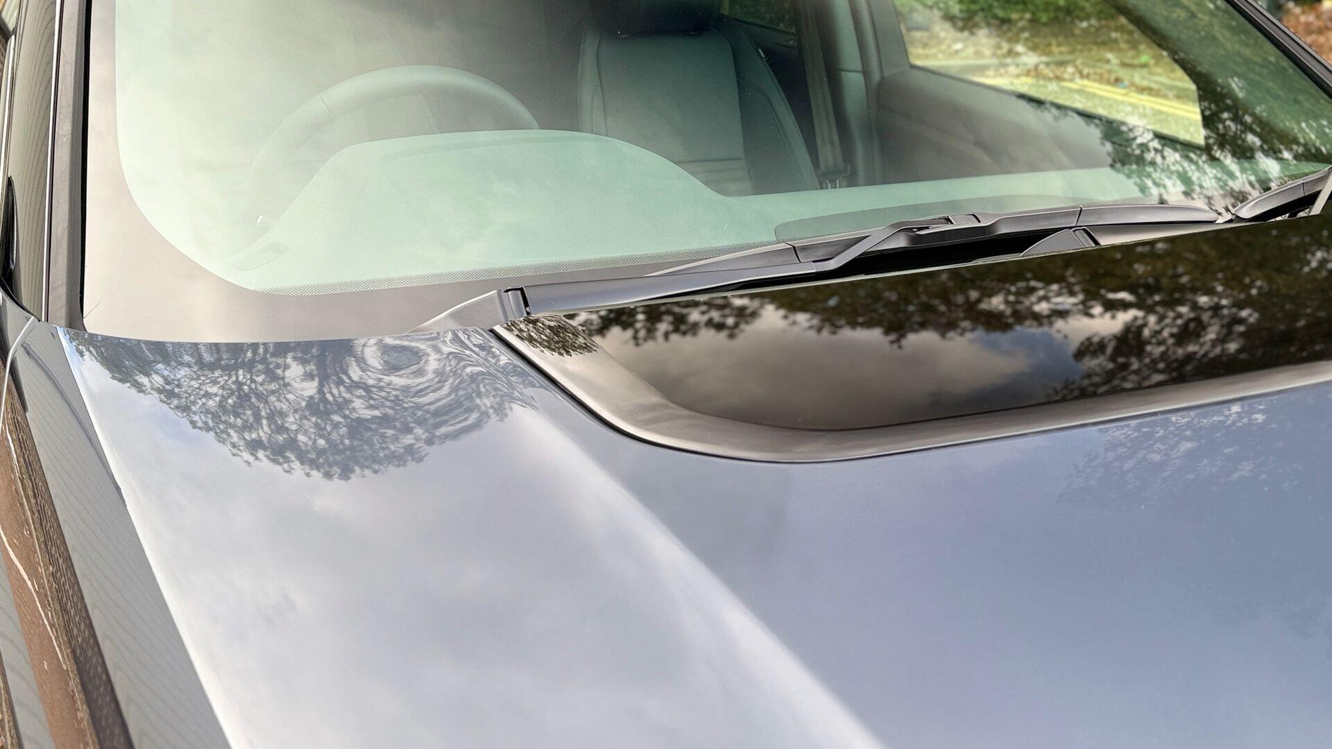 Land Rover Discovery Sport view 21