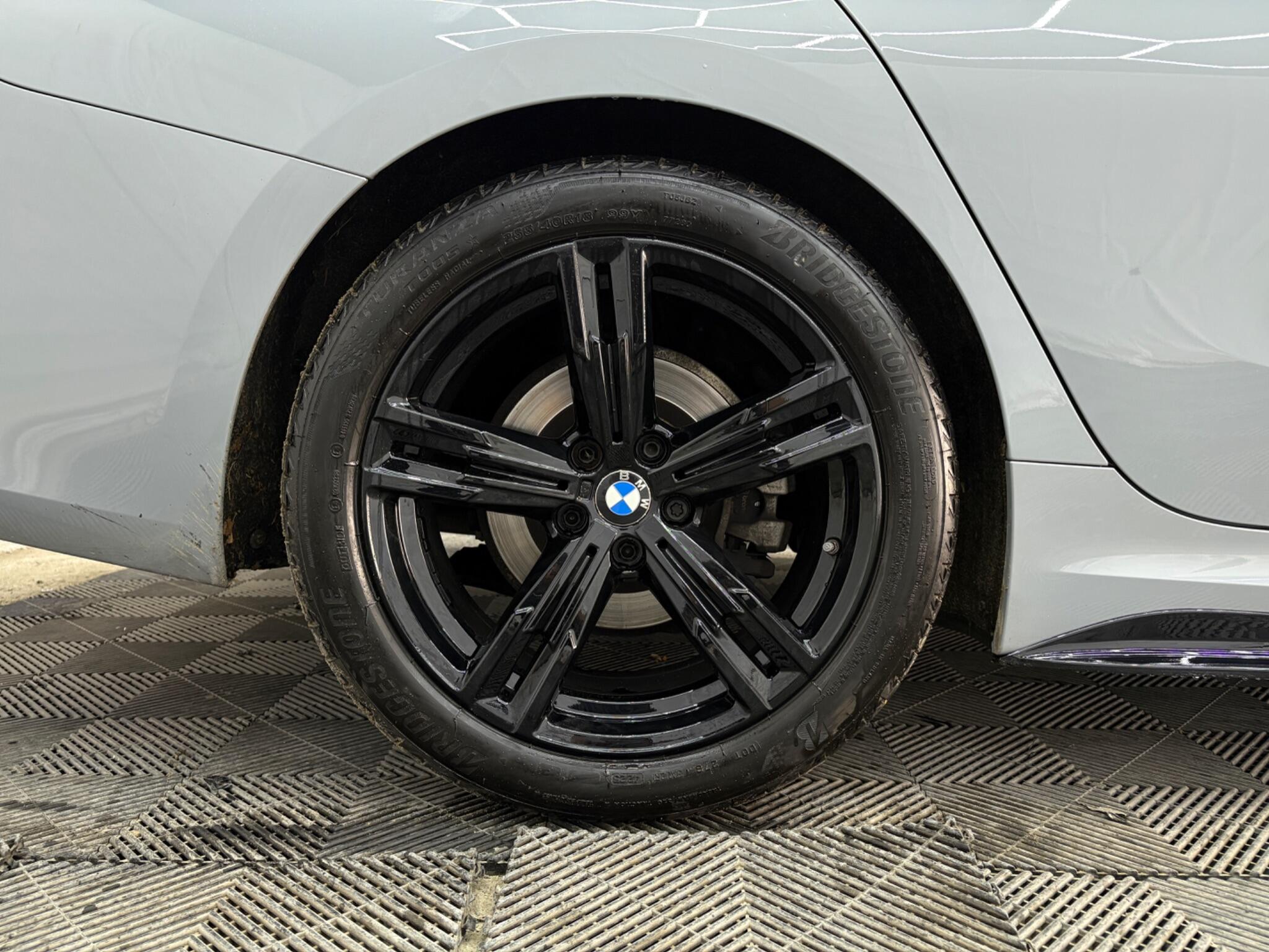 BMW 3 Series view 34
