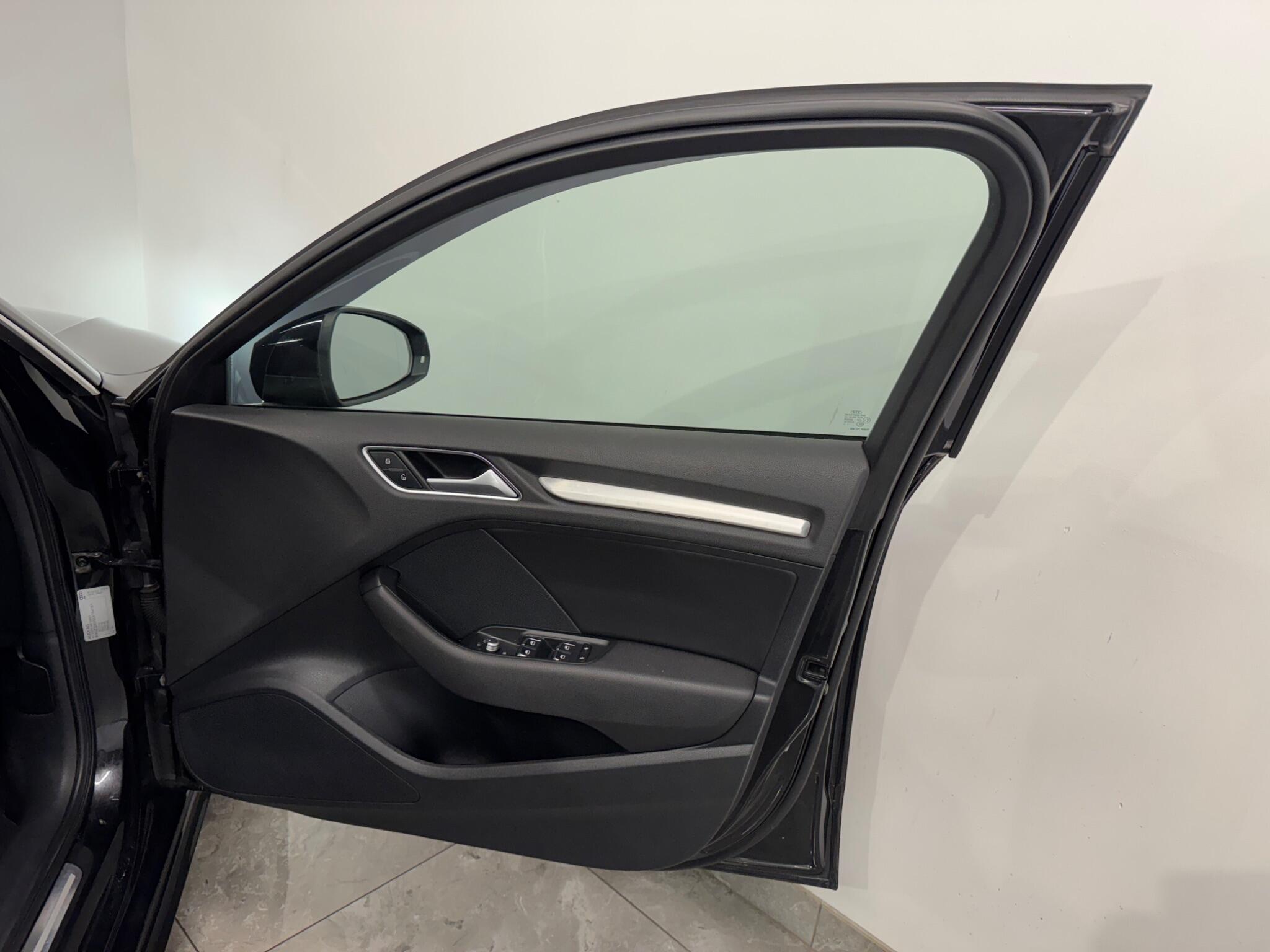 Audi A3 view 12