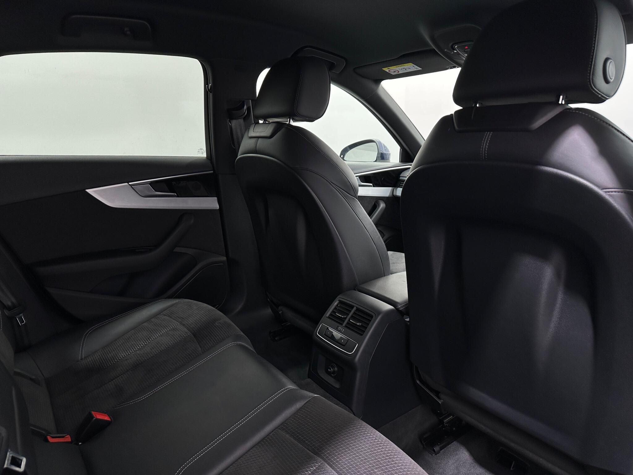 Audi A4 view 40