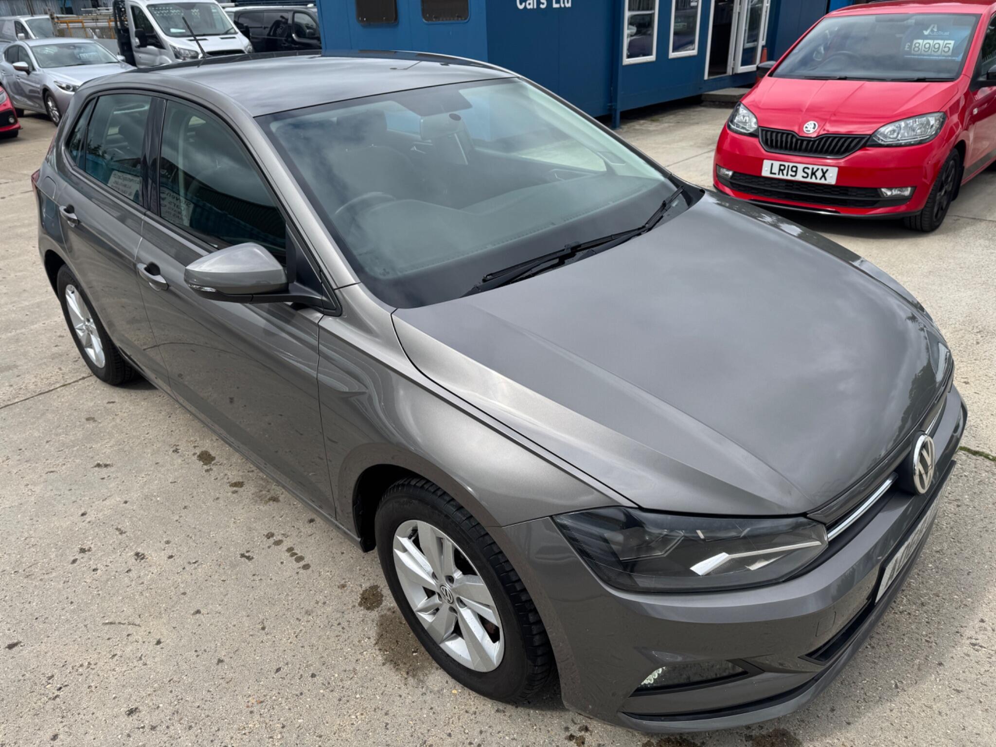 Volkswagen Polo view 10