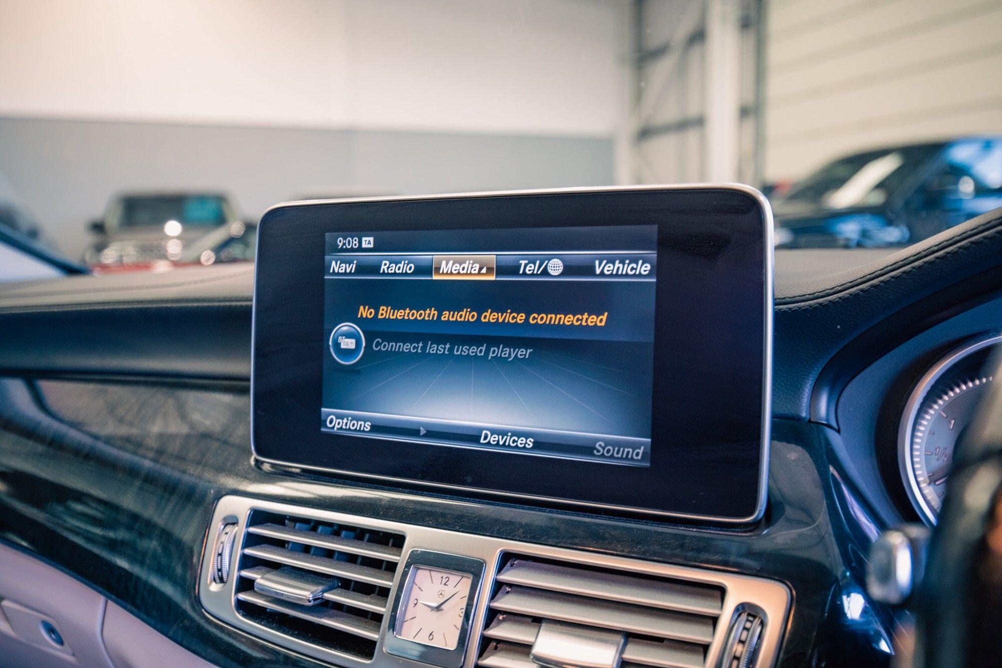 Mercedes-Benz CLS view 17