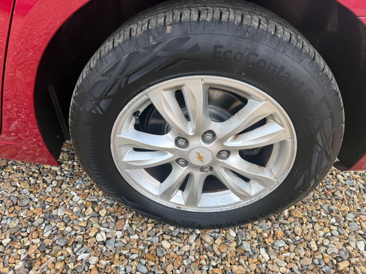 Chevrolet Cruze view 26