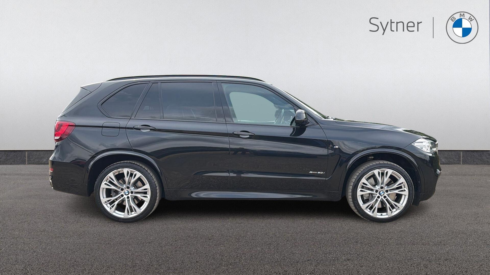 BMW X5 view 3