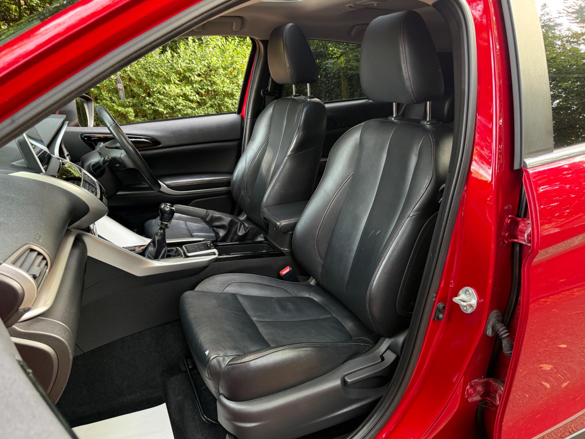 Mitsubishi Eclipse Cross - Image 34