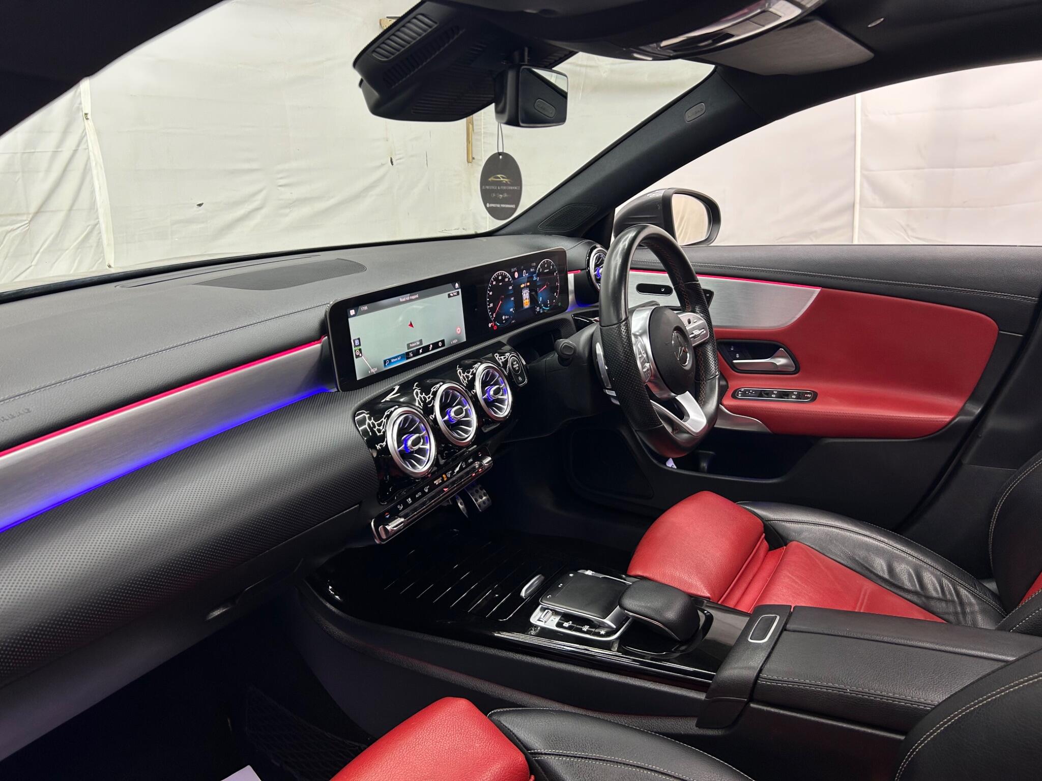Mercedes-Benz Cla view 12
