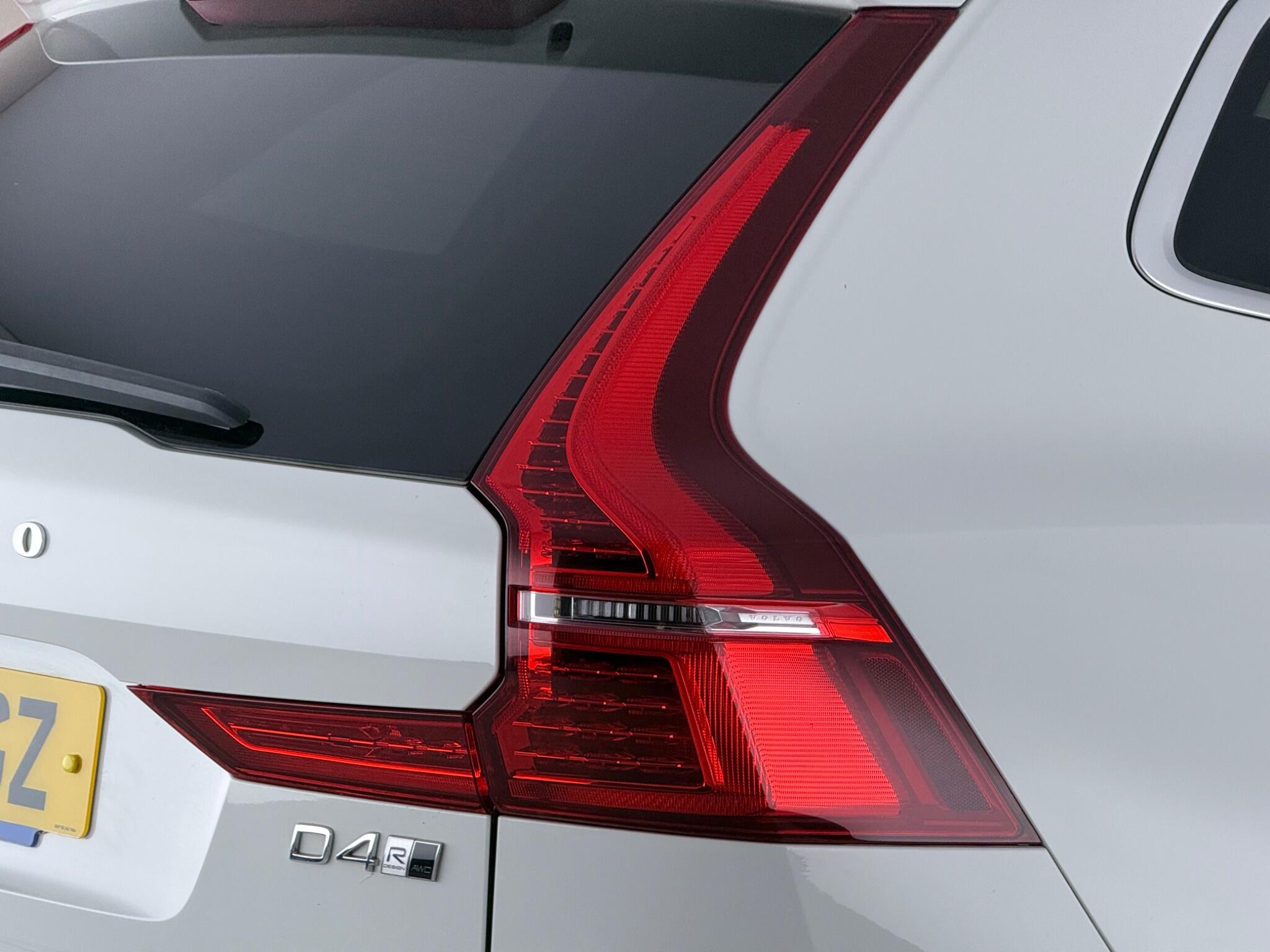 Volvo XC60 view 11