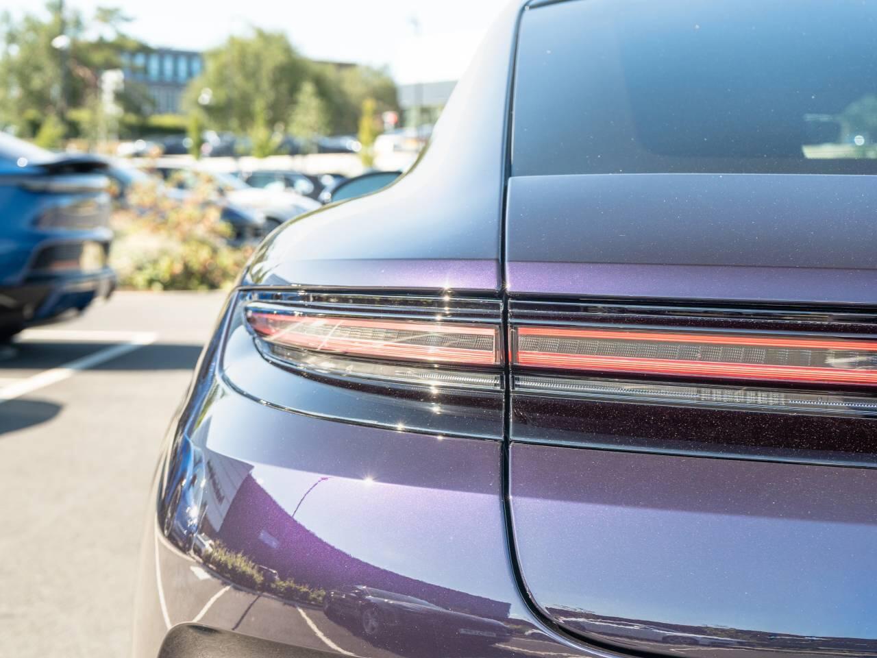 Porsche Panamera view 9