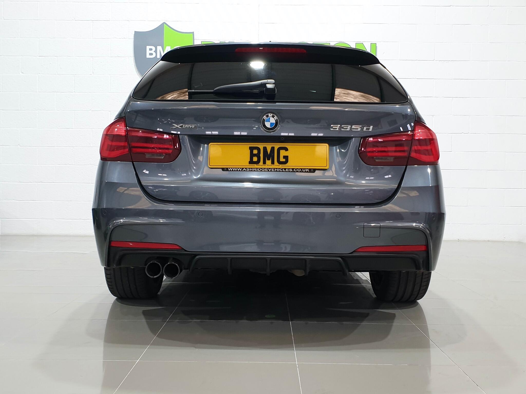 BMW 3 Series view 6