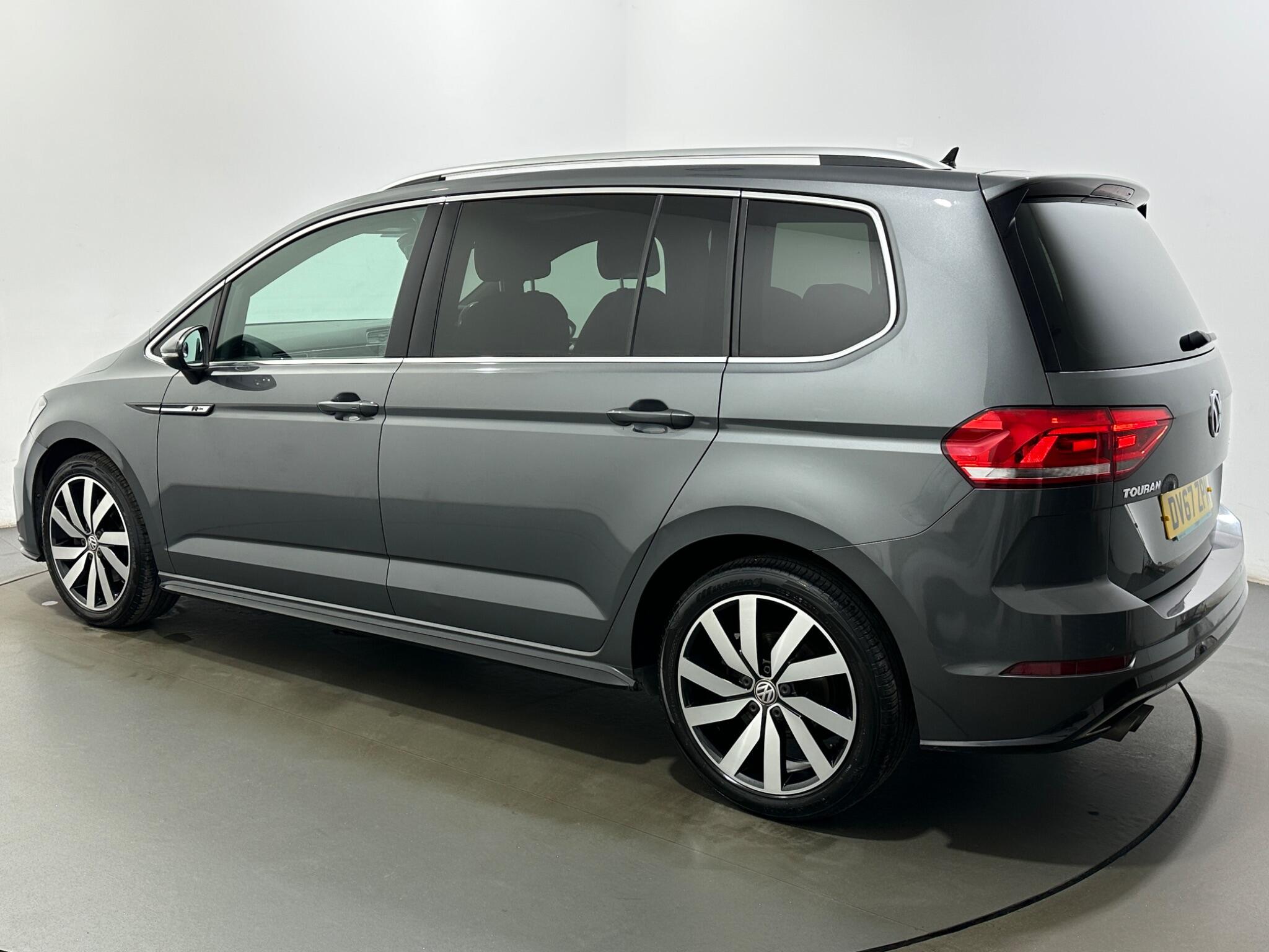 Volkswagen Touran view 54