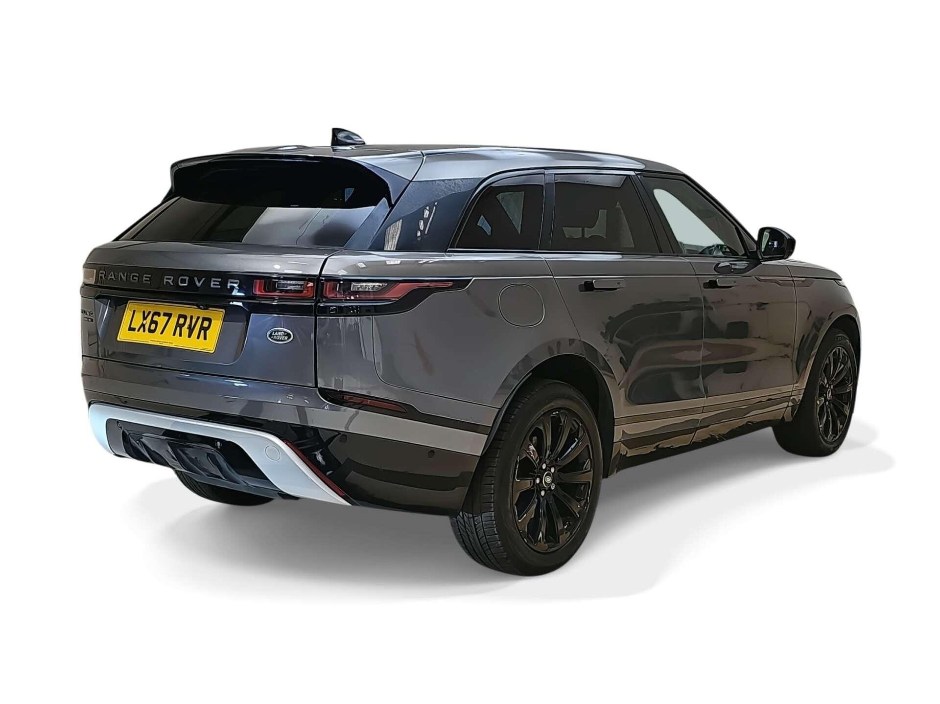 Land Rover Range Rover Velar view 3