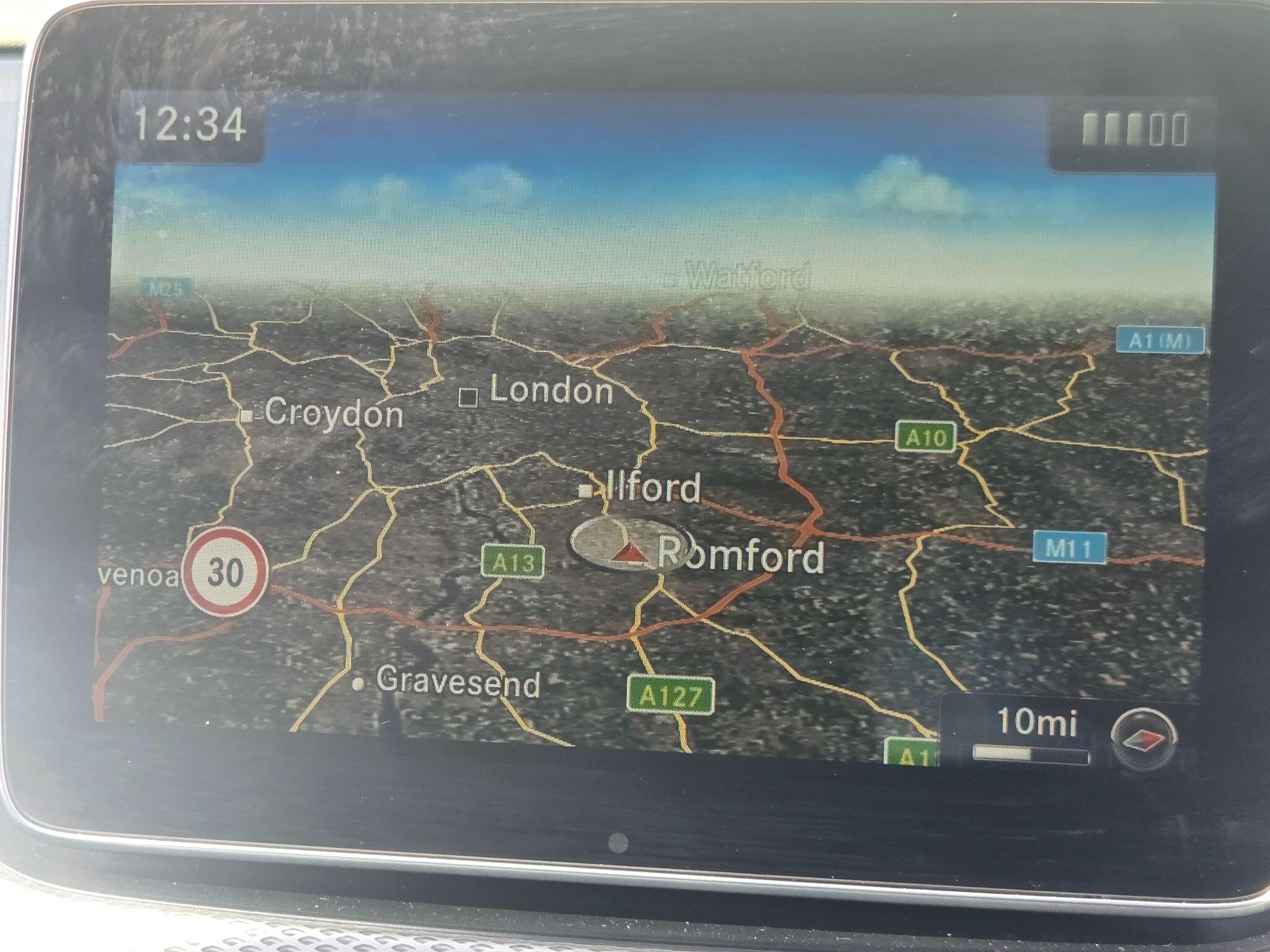 Mercedes-Benz B-Class view 27