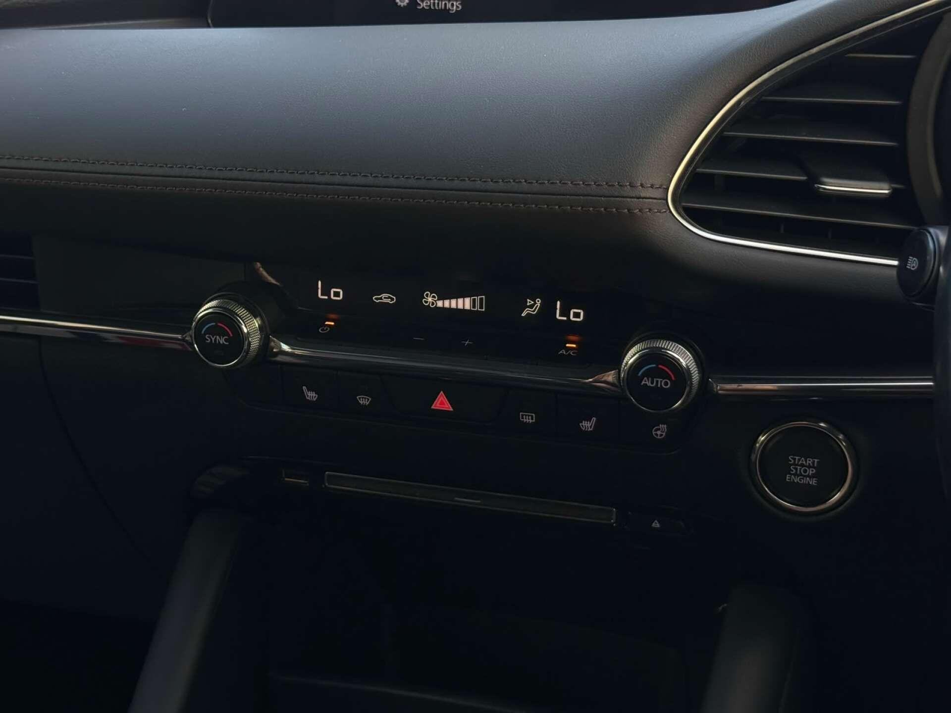 Mazda Skyactiv-G view 60
