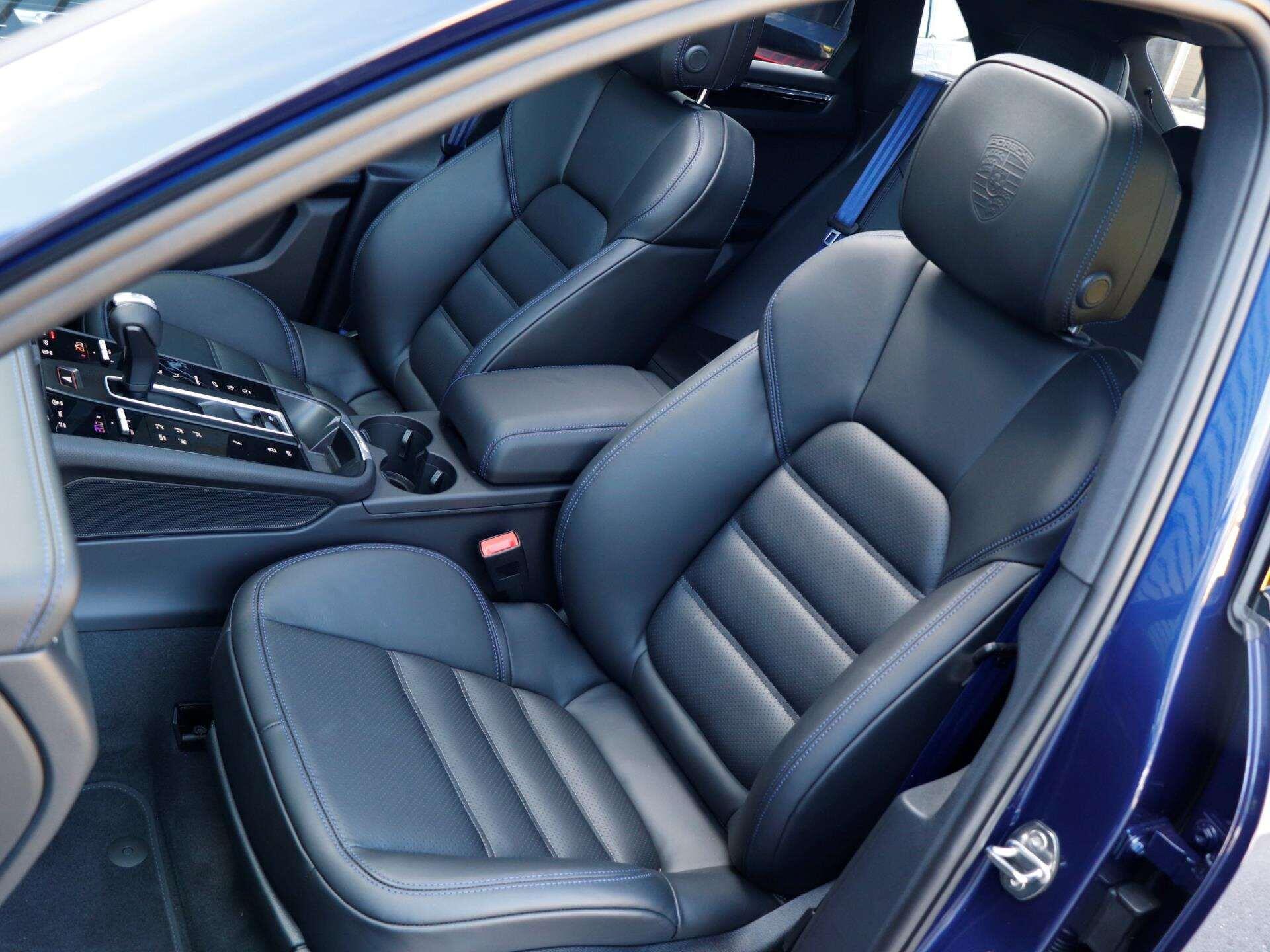 Porsche Macan view 27