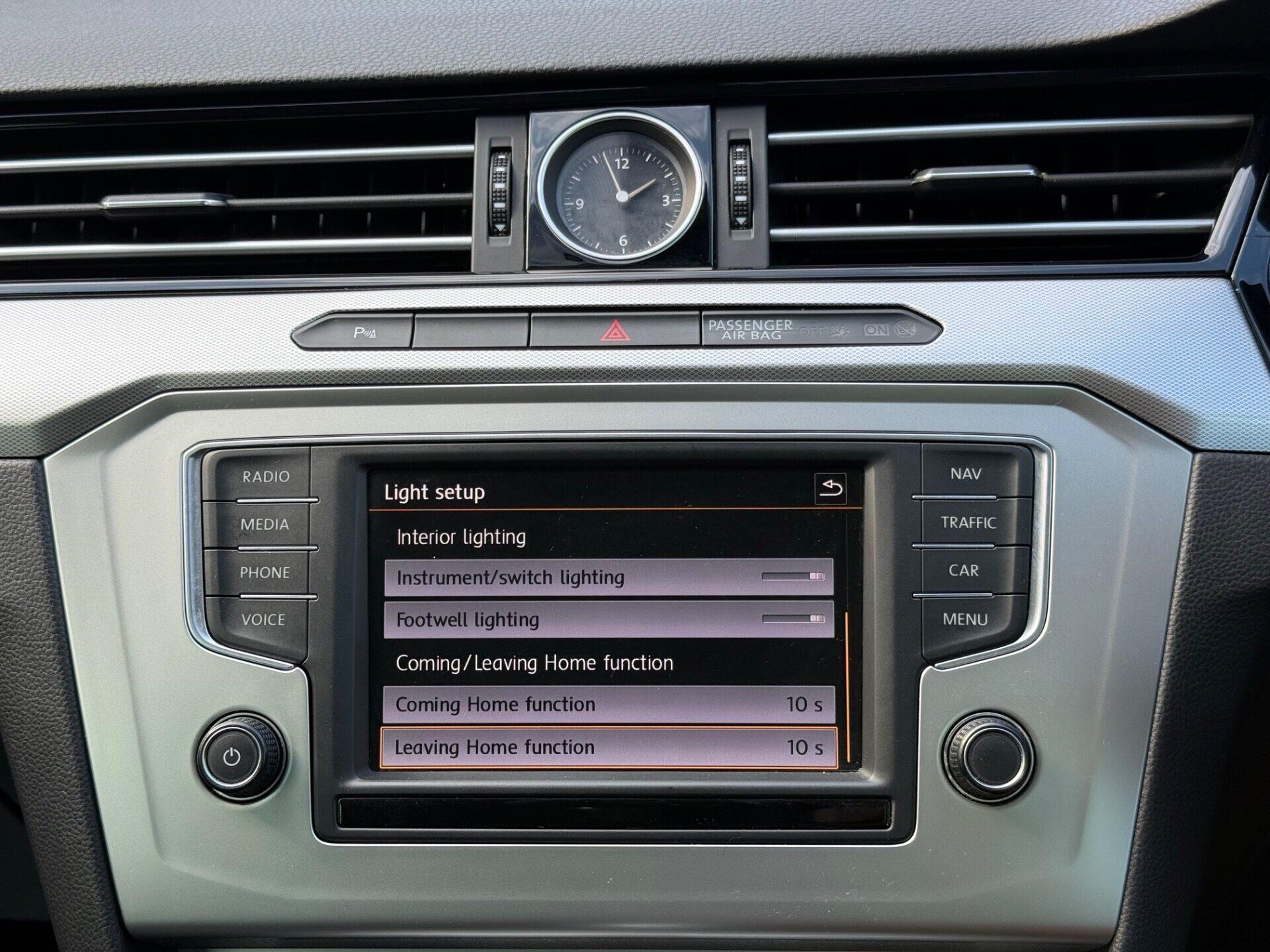 Volkswagen Passat view 47