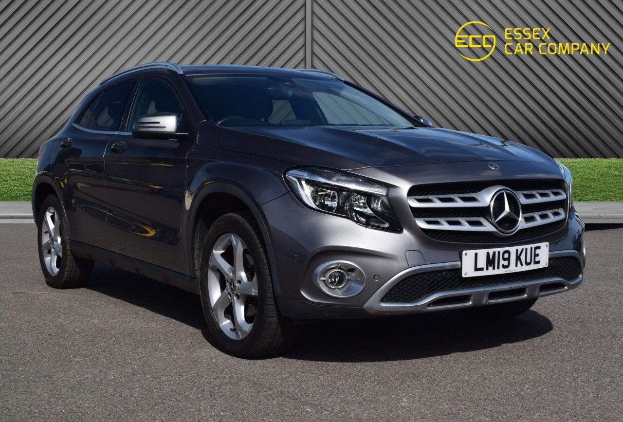 Mercedes-Benz GLA view 6