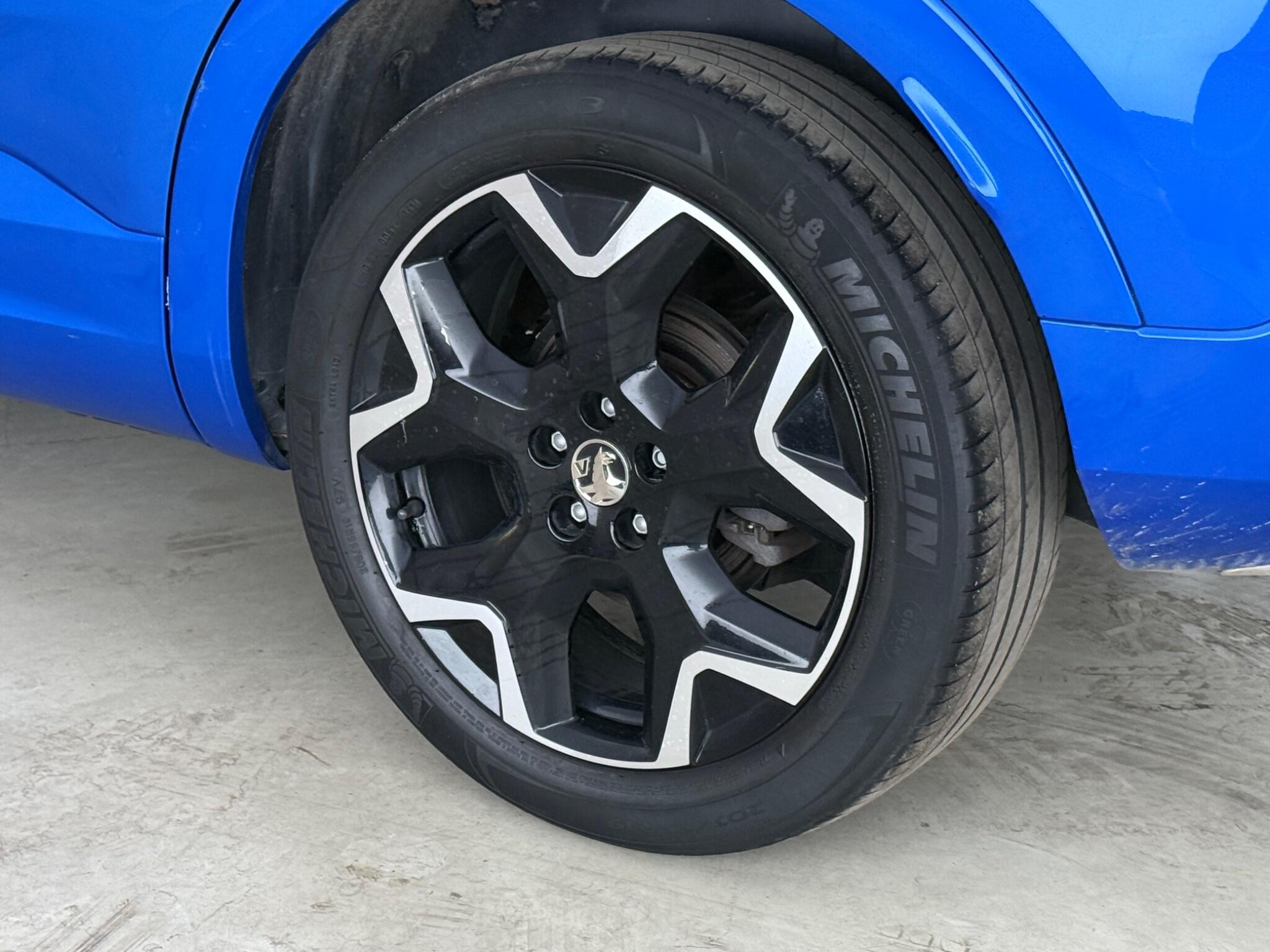 Vauxhall Grandland X view 9
