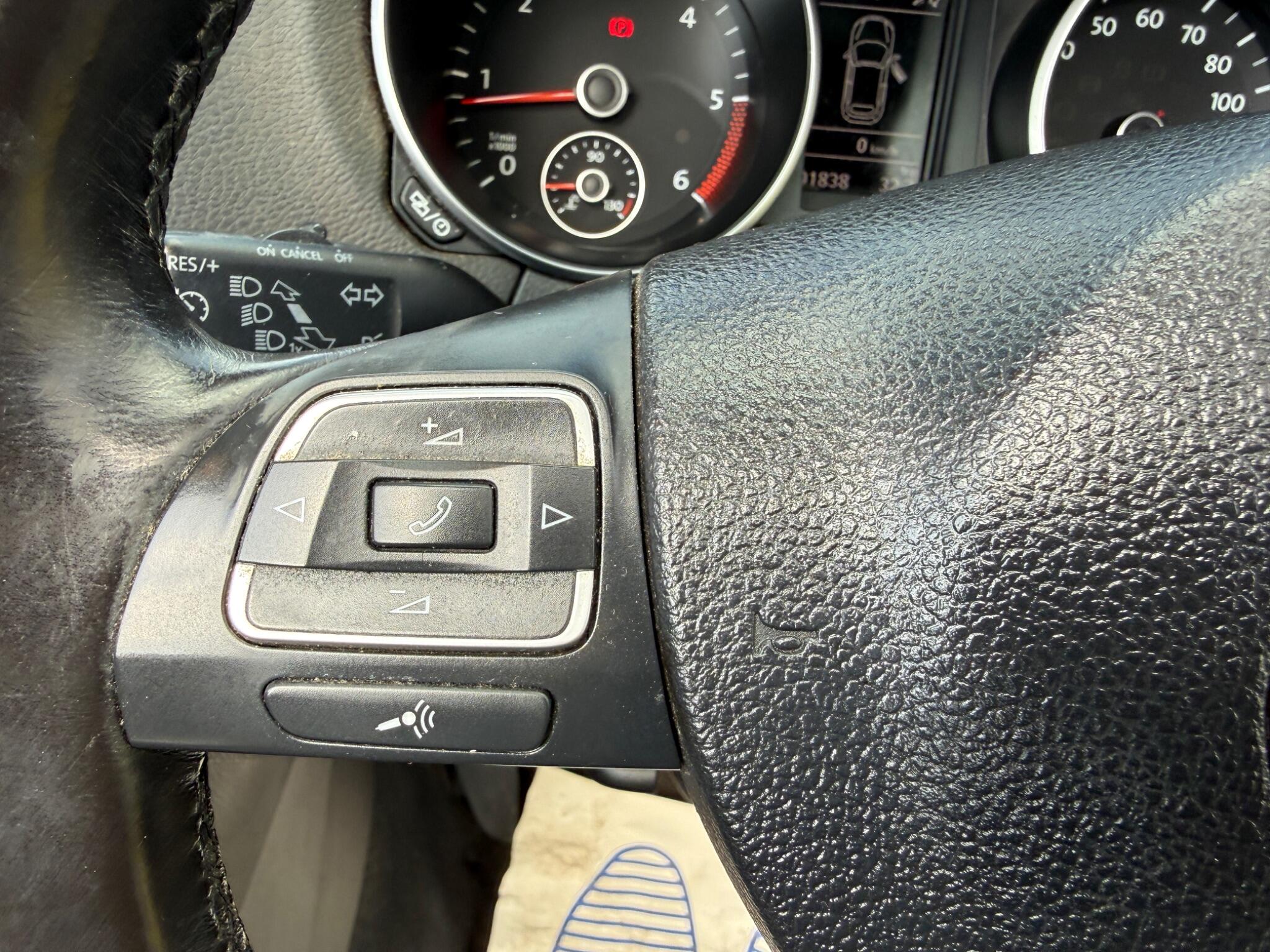 2012 Volkswagen Golf image 19