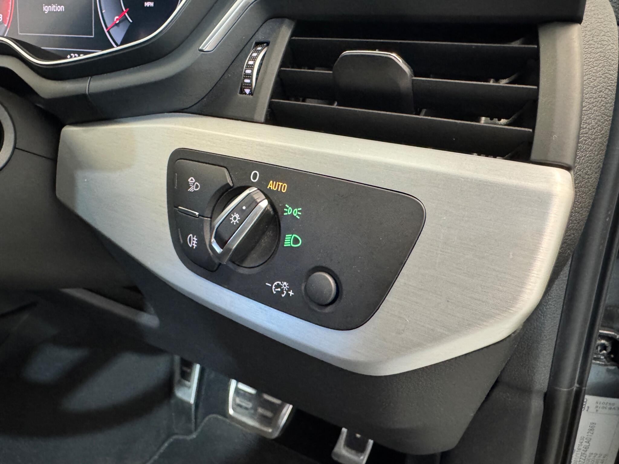 Audi A4 view 23