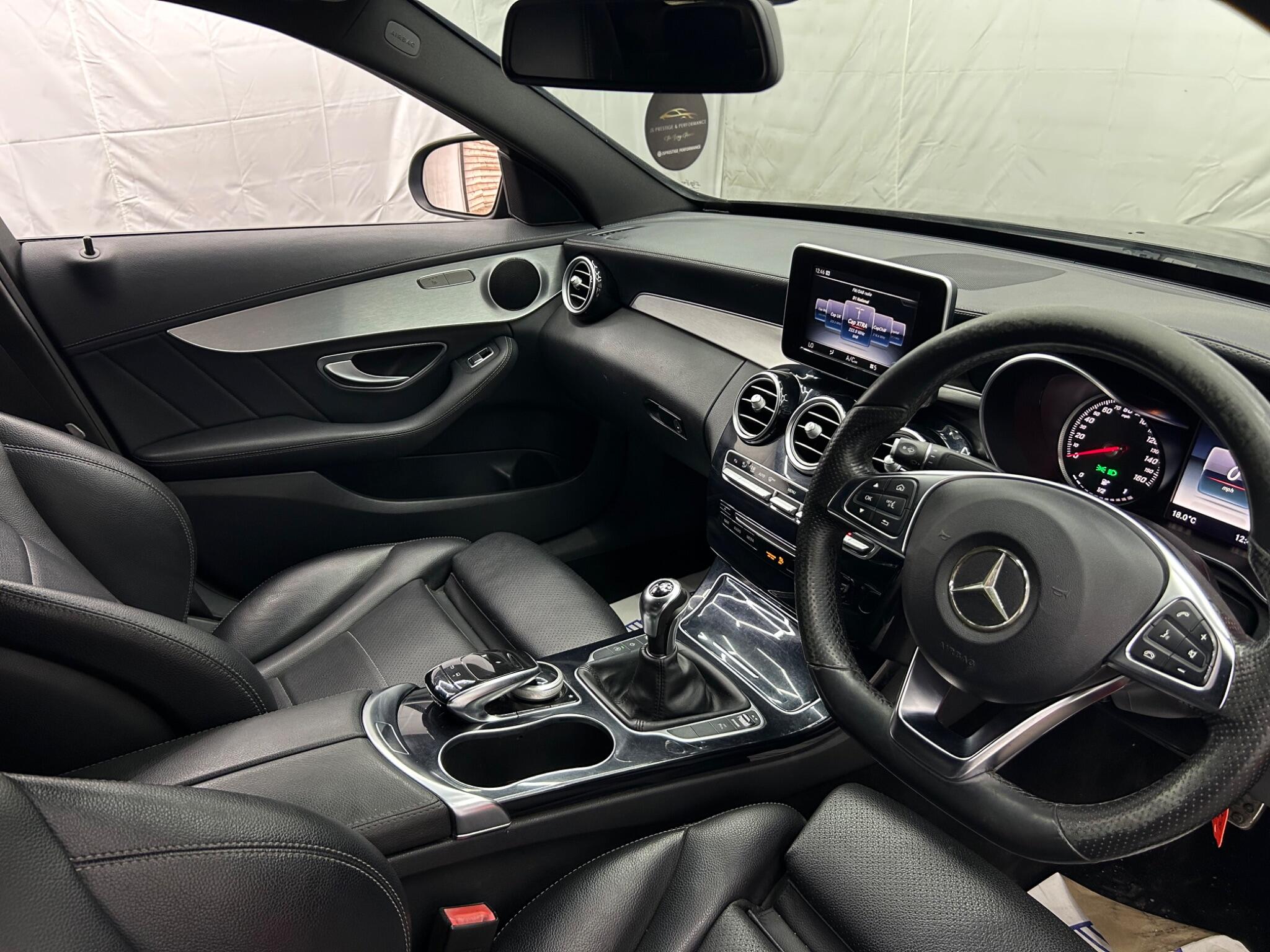 Mercedes-Benz C Class view 22