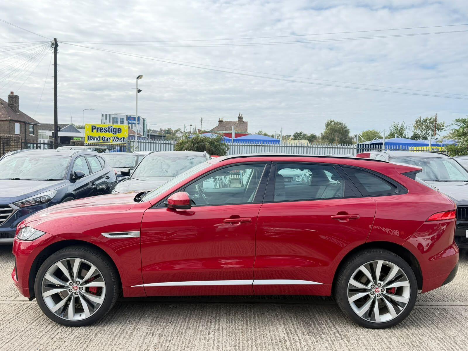Jaguar F-Pace view 7