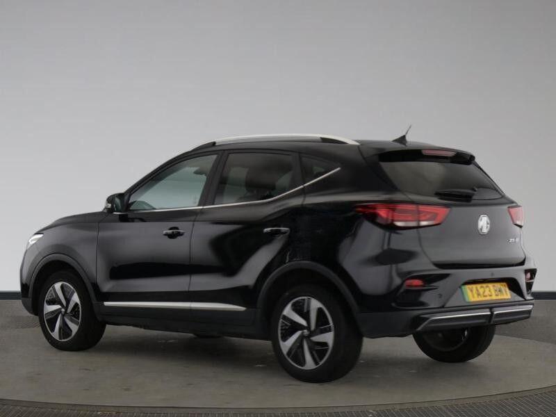 MG MG ZS view 2