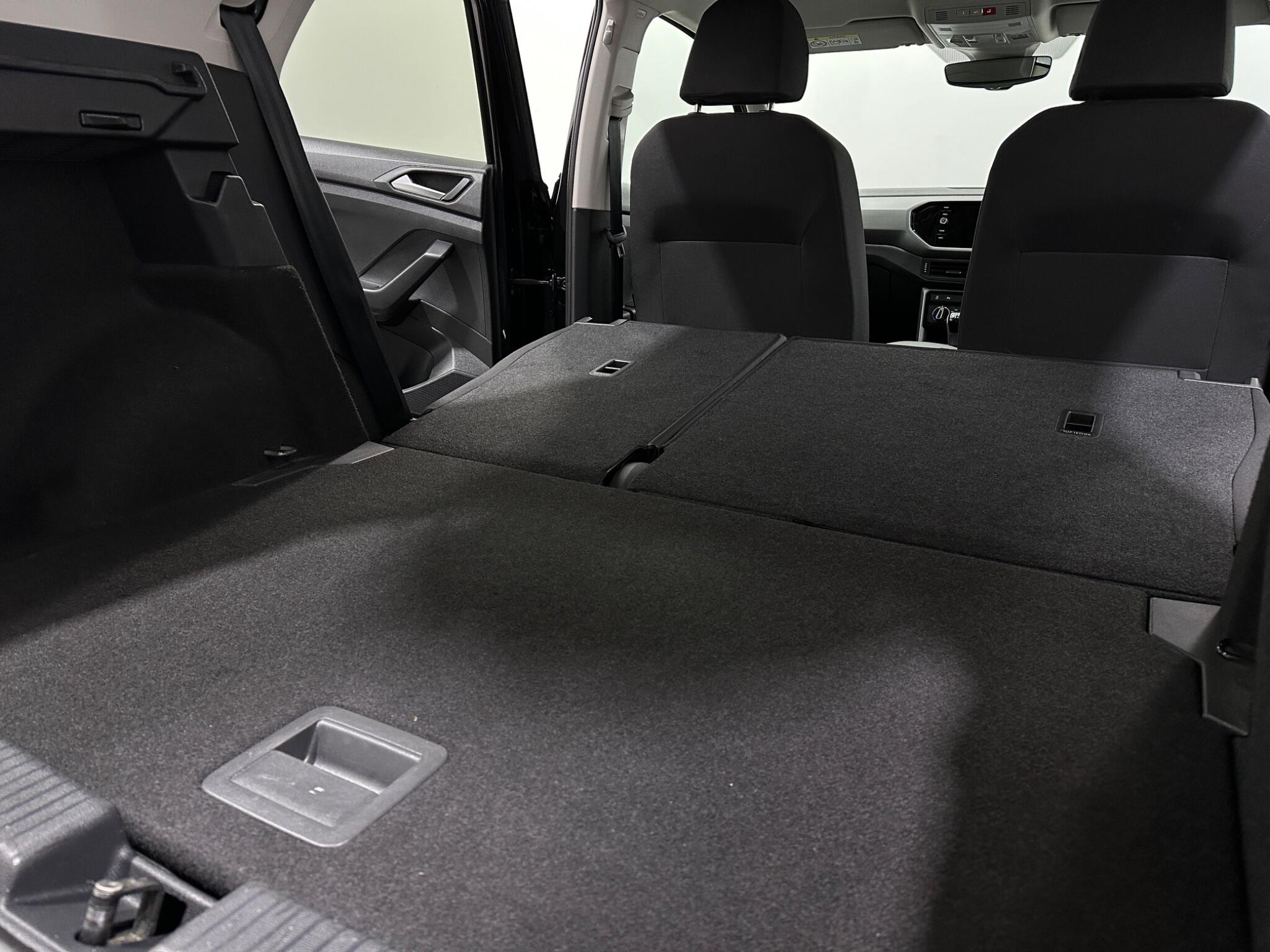 Volkswagen T-Cross view 45
