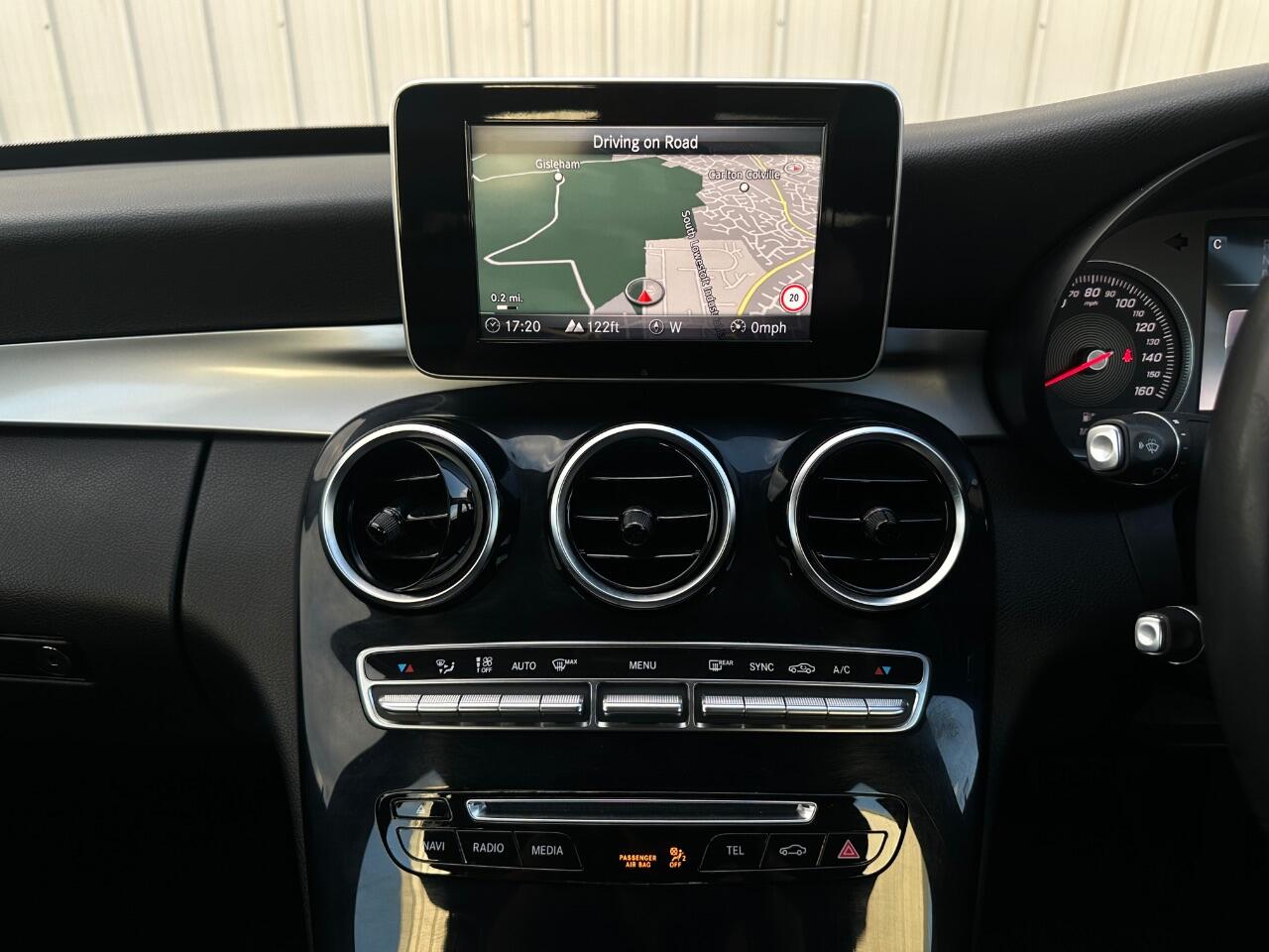 Mercedes-Benz C Class view 13
