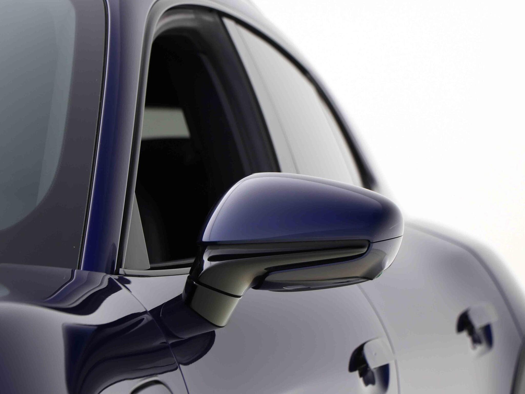 Porsche Taycan view 15
