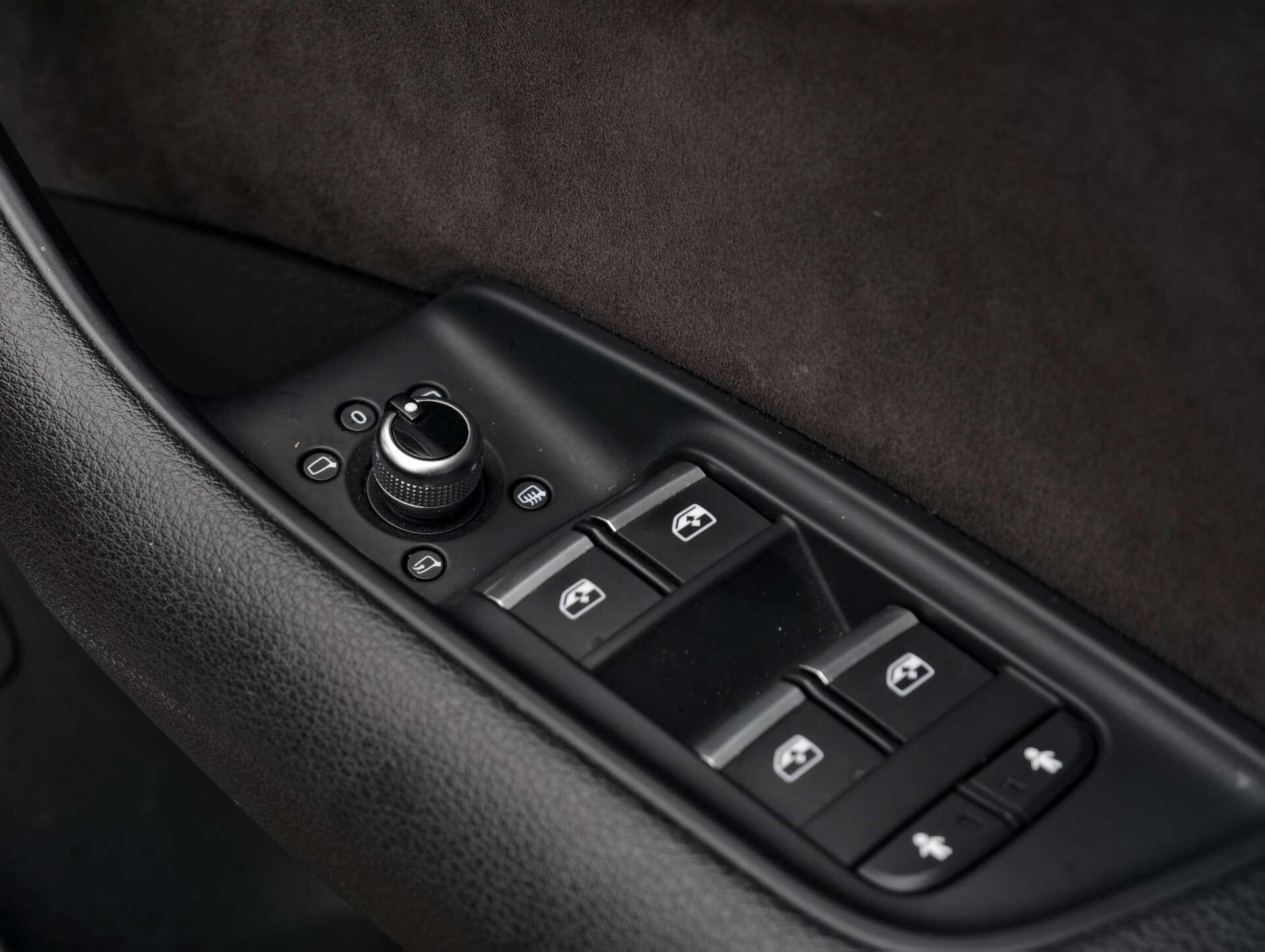 Audi Q7 view 22