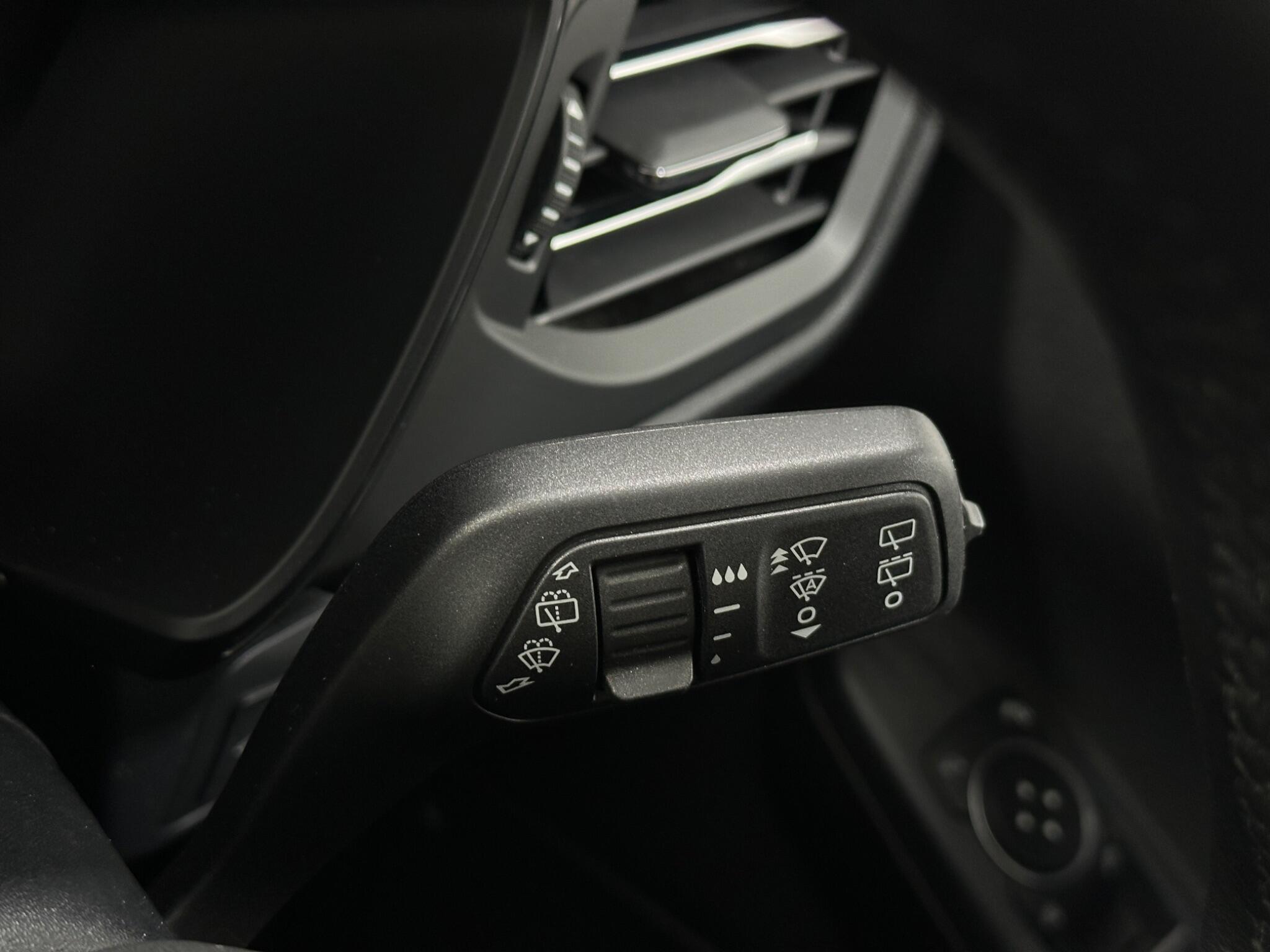Ford Kuga view 17
