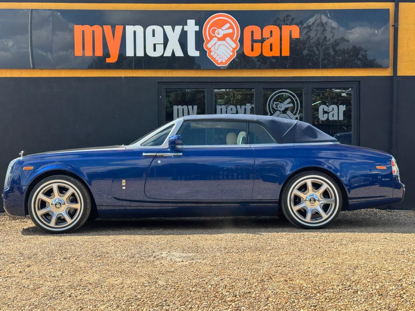 Rolls-Royce Phantom view 8