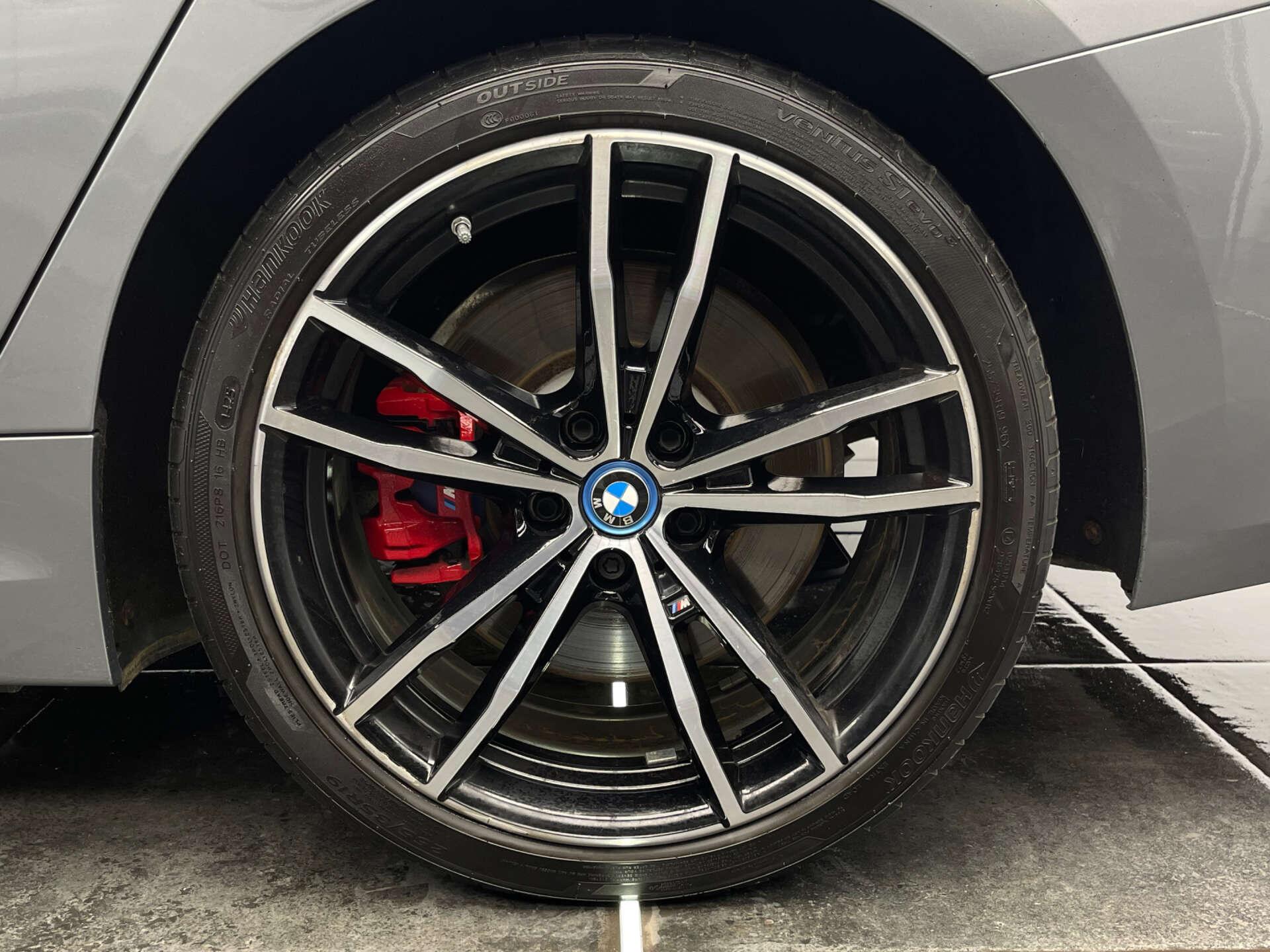 BMW 3 Series view 49