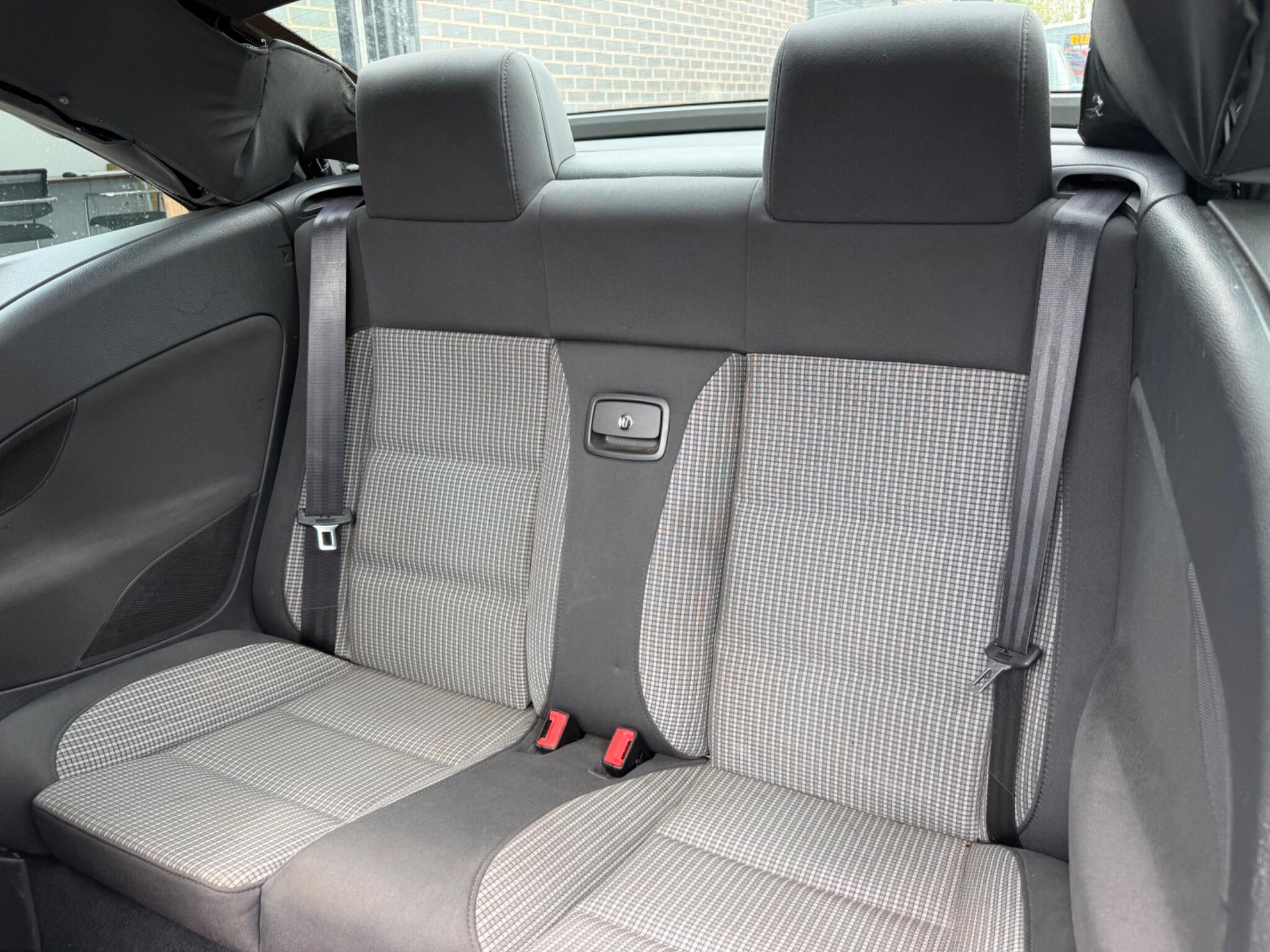 Volkswagen Eos view 21