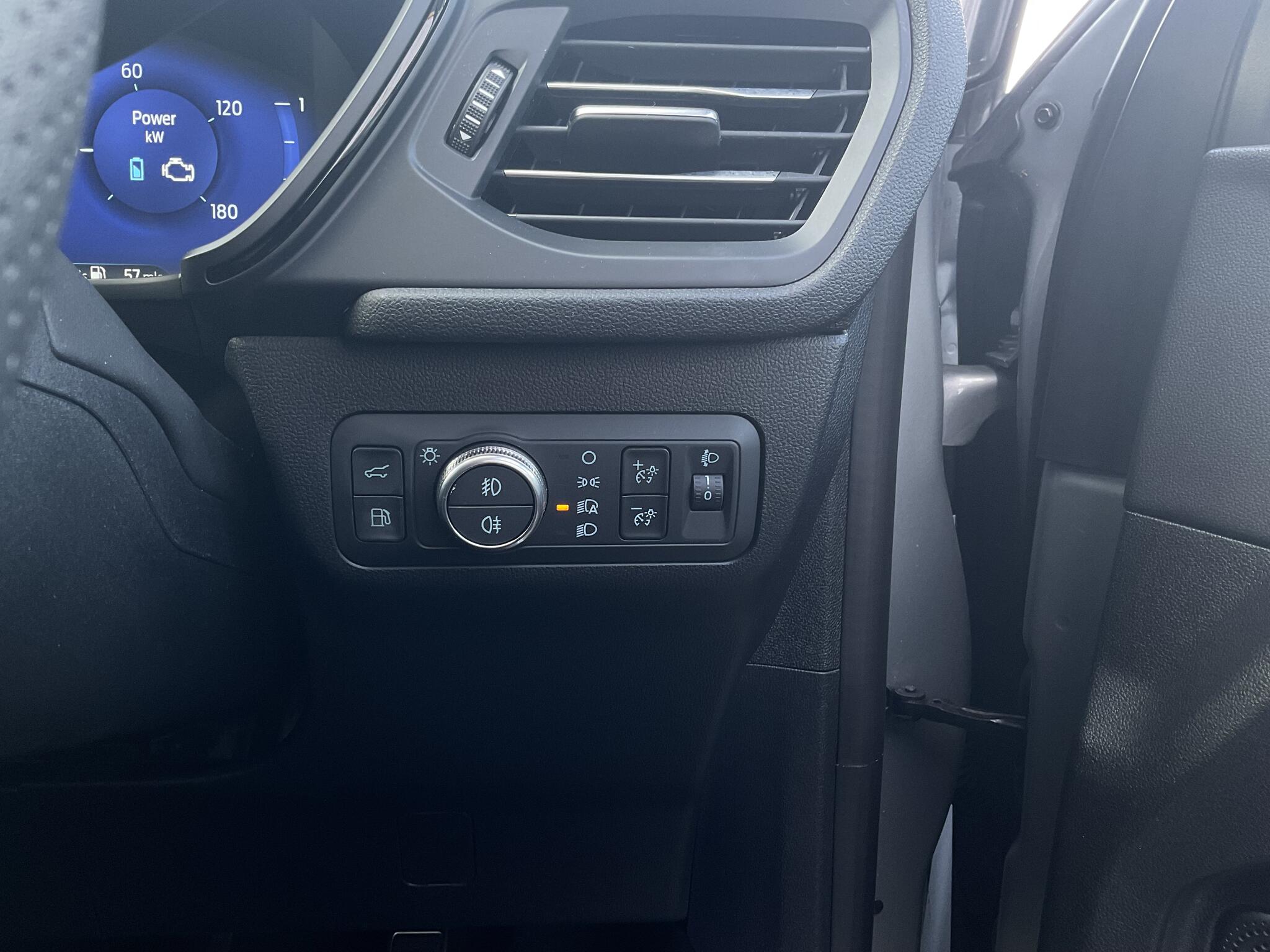 Ford Kuga view 24