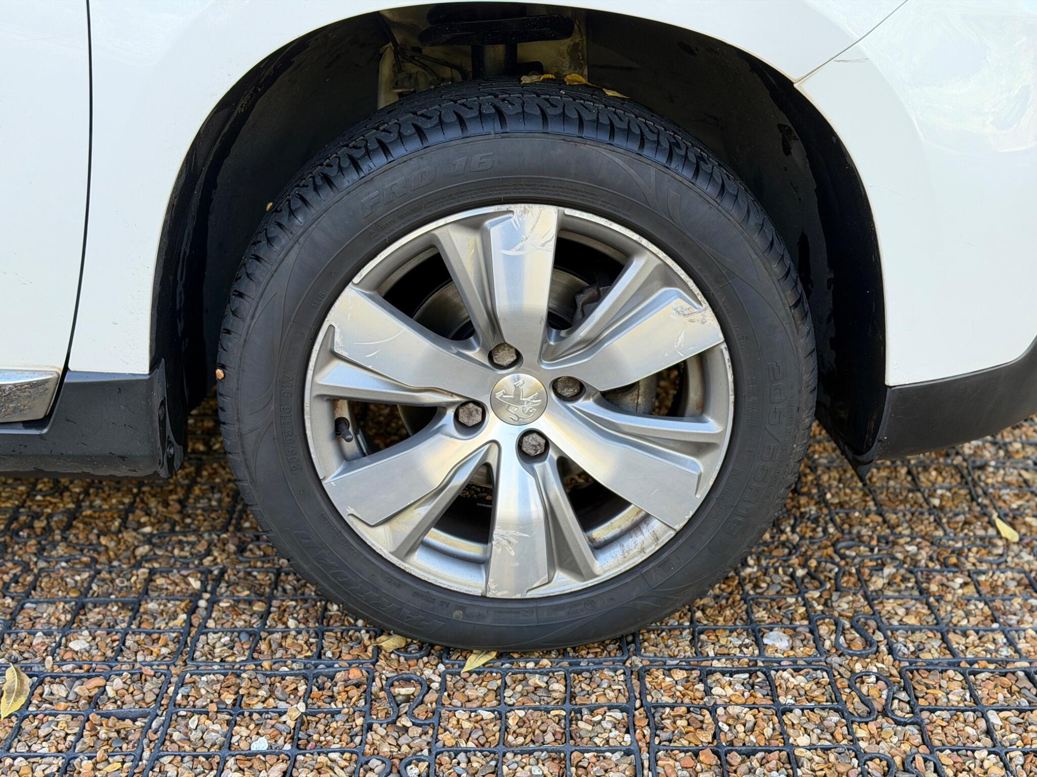 Peugeot 2008 view 57
