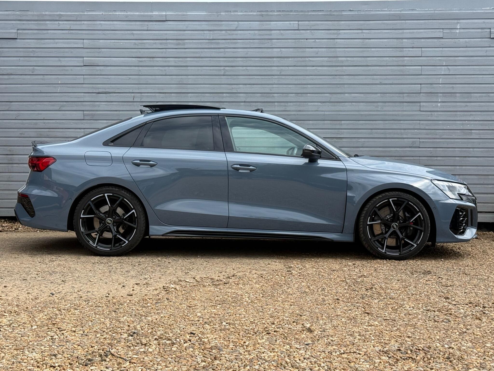 Audi RS3 view 11