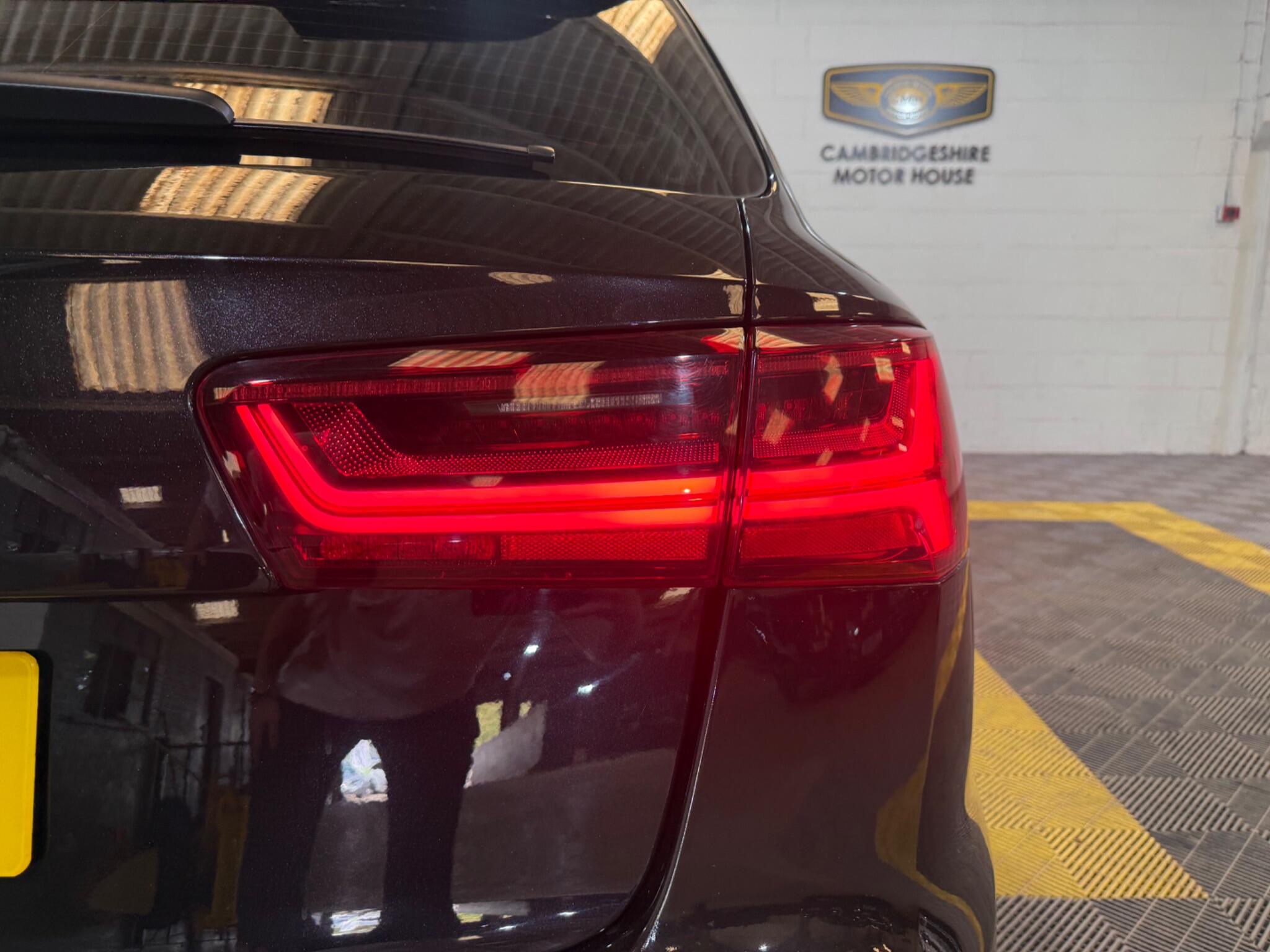 Audi RS6 view 60