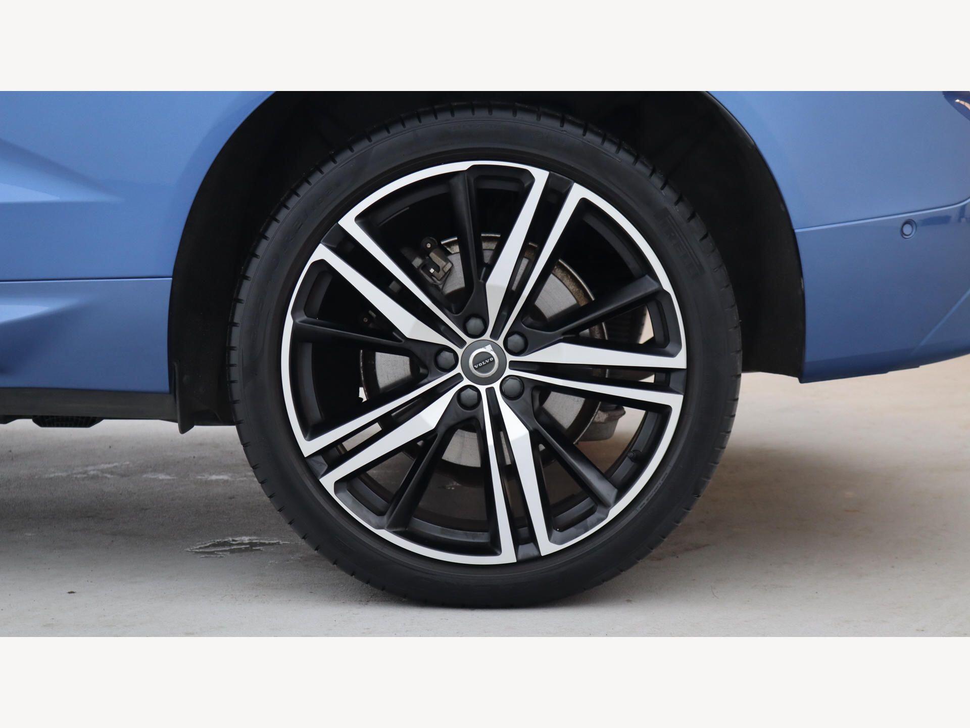 Volvo XC60 view 12