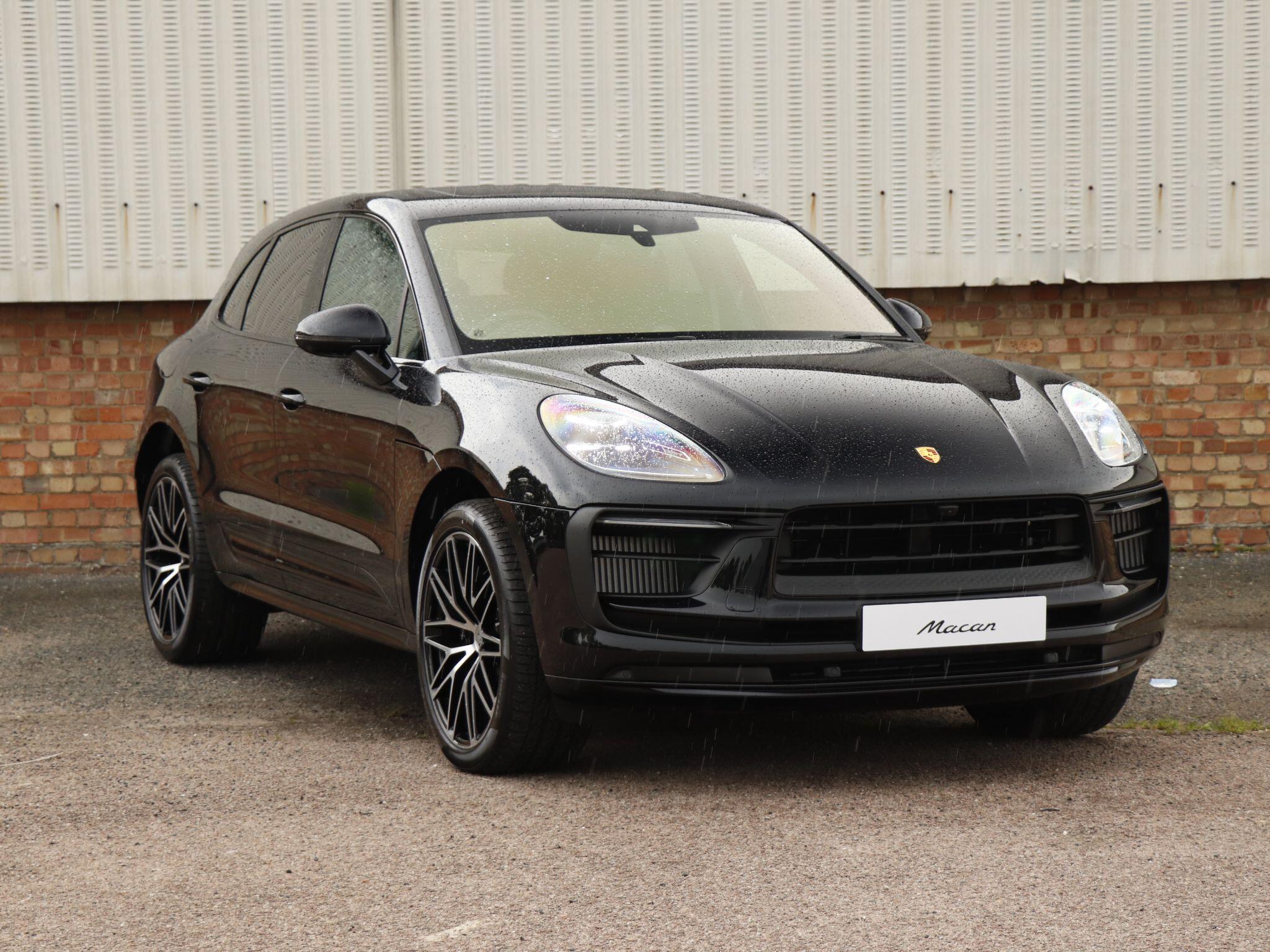 Porsche Macan view 35