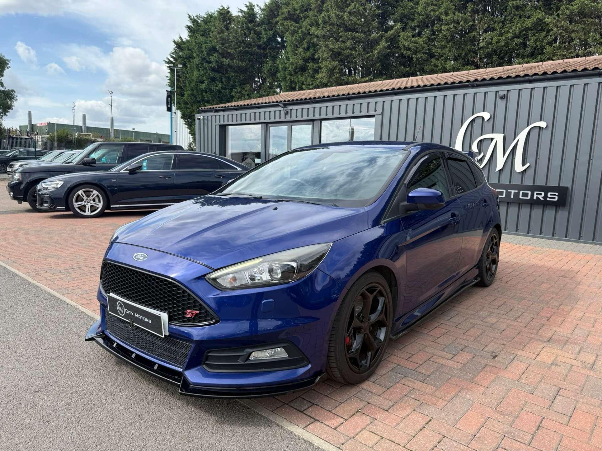 Ford Focus view 19