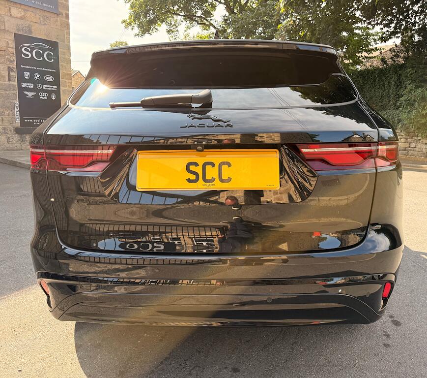 Jaguar F-Pace view 11