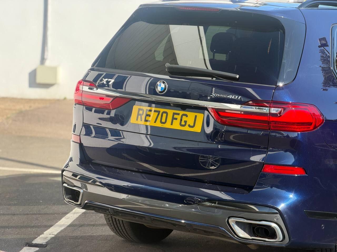 BMW X7 view 82