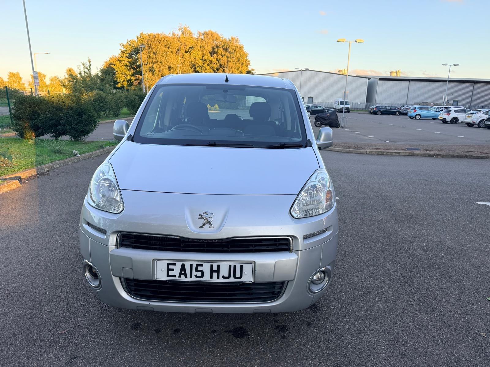 Peugeot Partner Tepee view 22