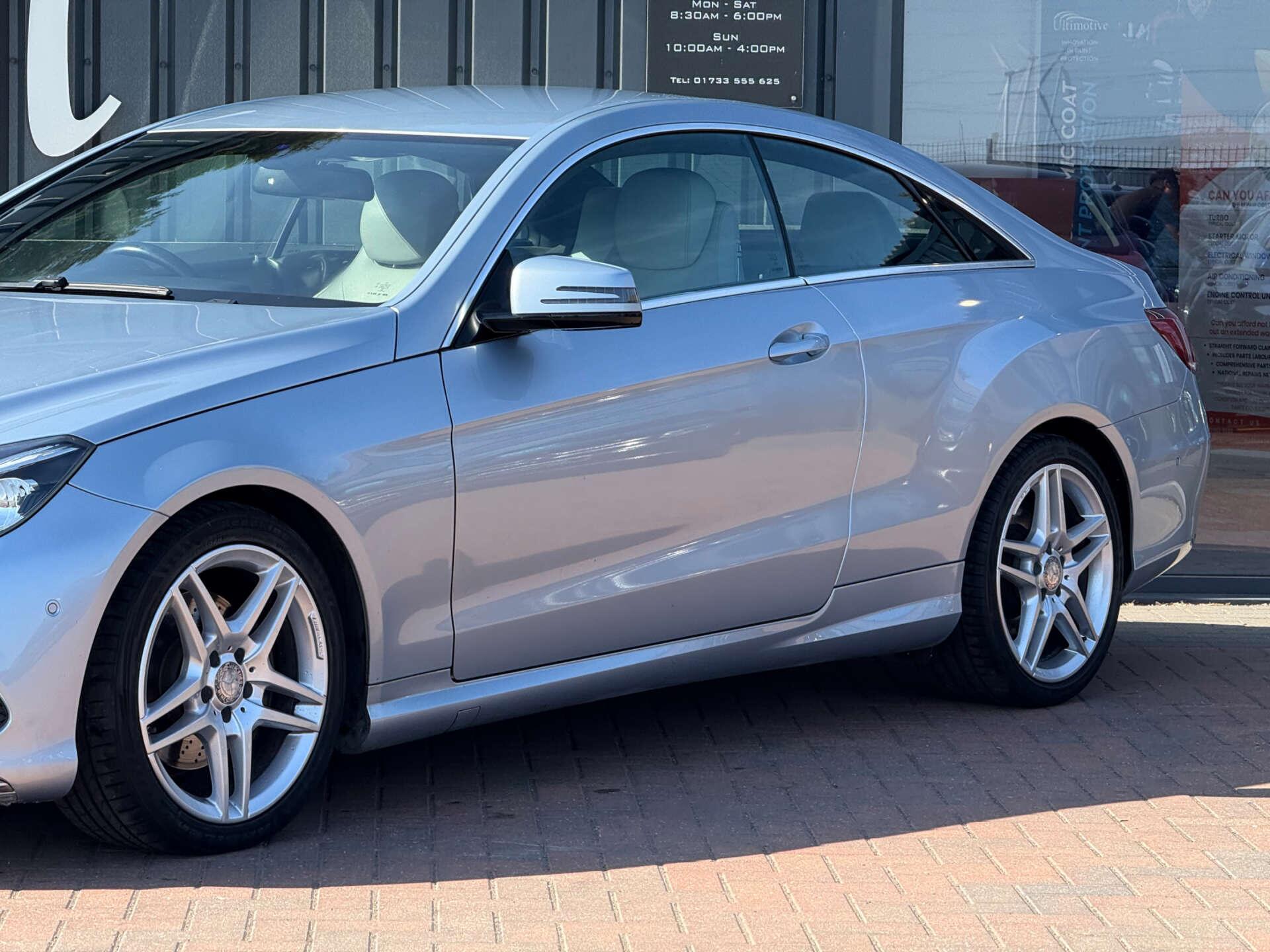 Mercedes-Benz E-Class view 3