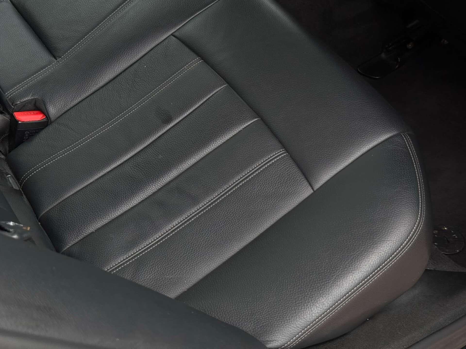 BMW 5 Series view 30