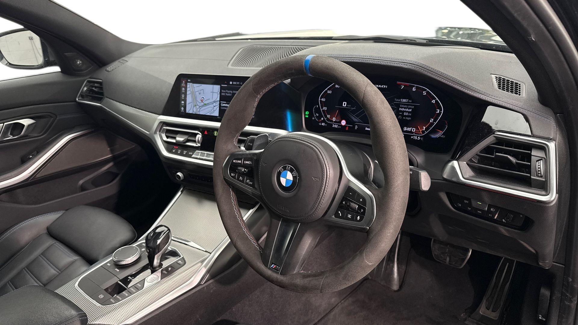 BMW 3 Series view 6