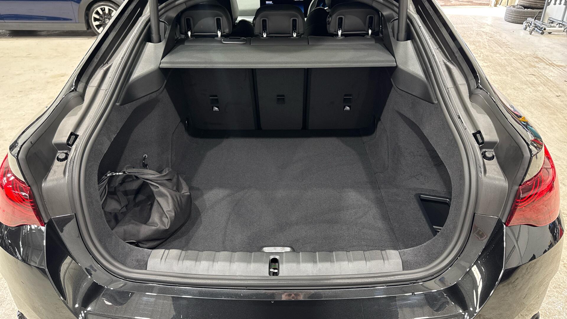 BMW I4 view 13